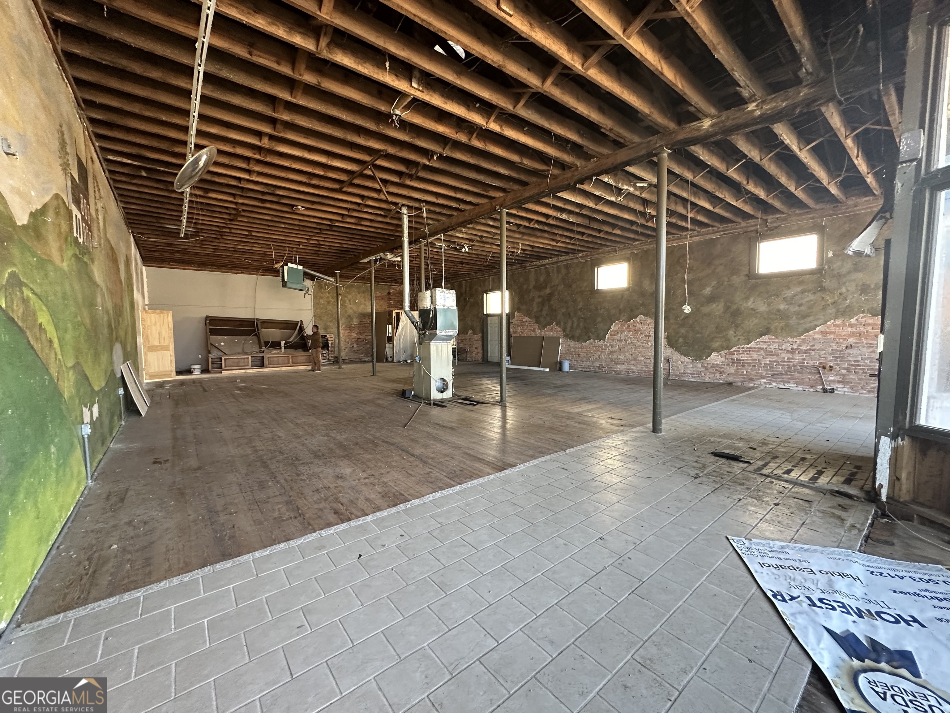 13 Public Square Property Photo 5