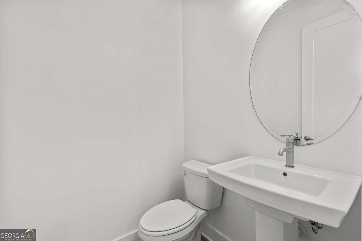 214 Strawberry Lane Property Photo 5