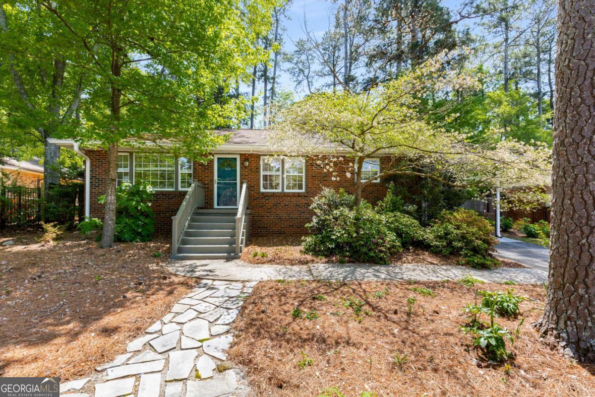 404 Bridlewood Circle Property Photo 1