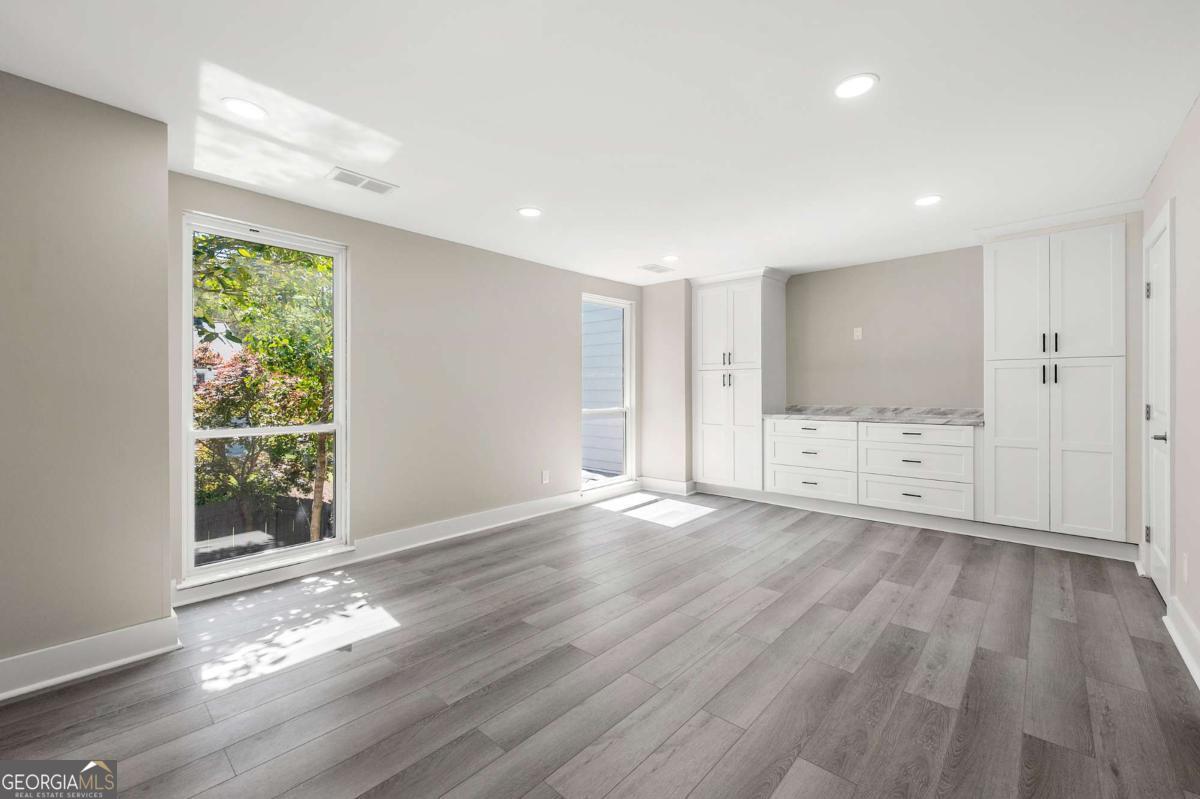 1009 Riverbend Club Drive Se Property Photo 17