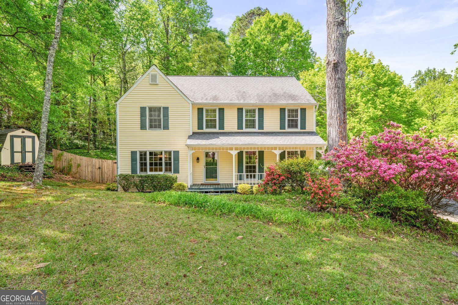 3627 Ne Pebble Hill Drive Ne Property Photo 1