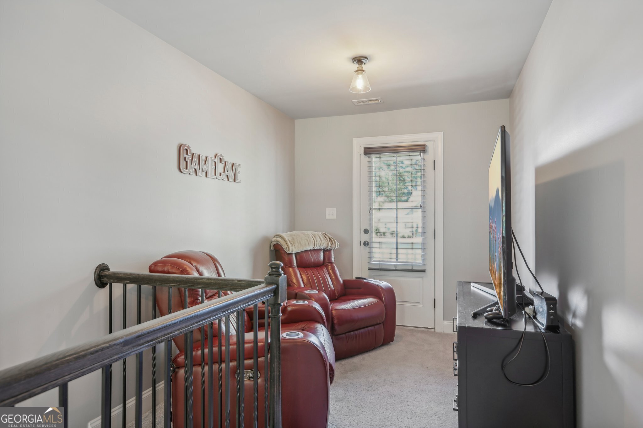 55 Fox Hall Crossing E Property Photo 44