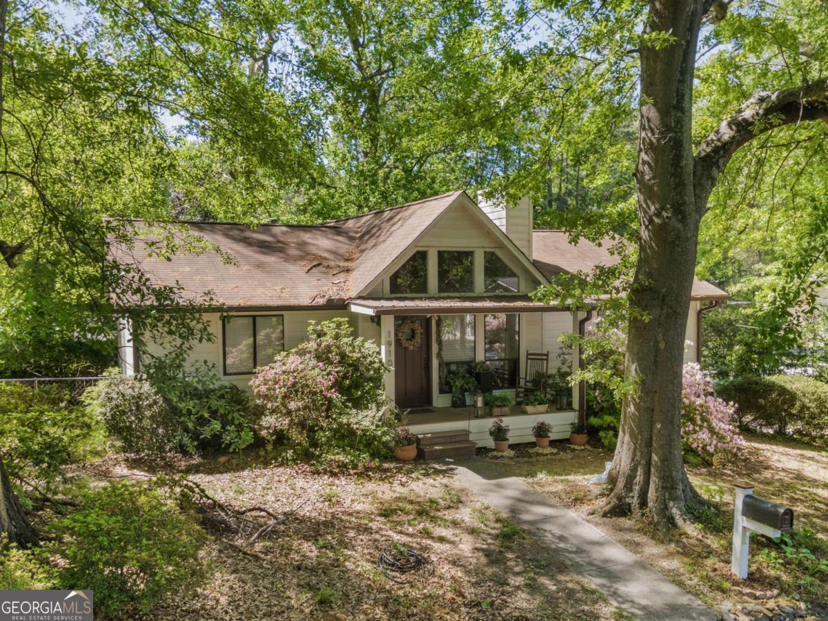 1910 Volberg Street Nw Property Photo 1