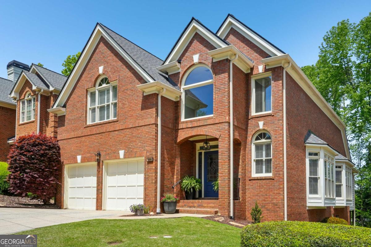 1228 Dunwoody Walk Property Photo 1