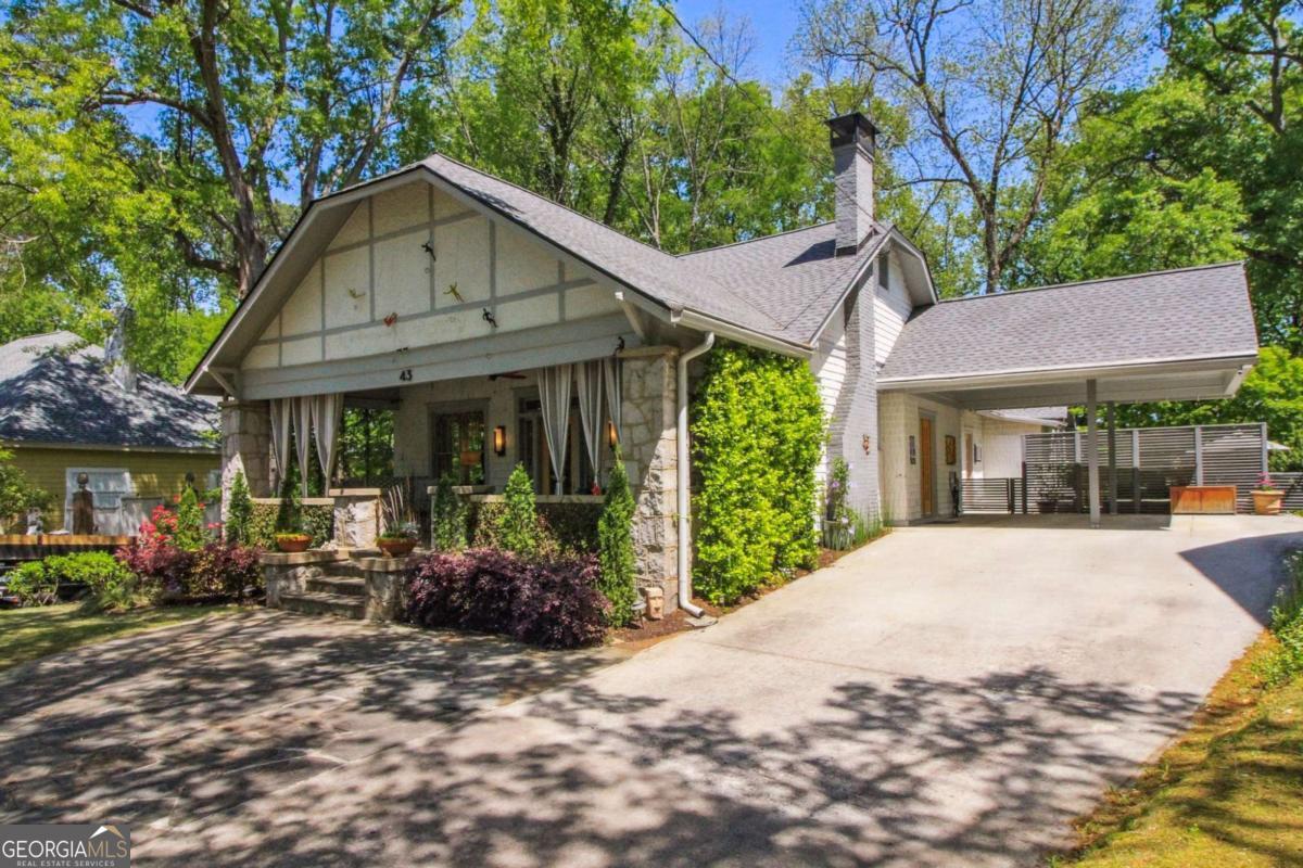 43 Avery Drive Ne Property Photo 1