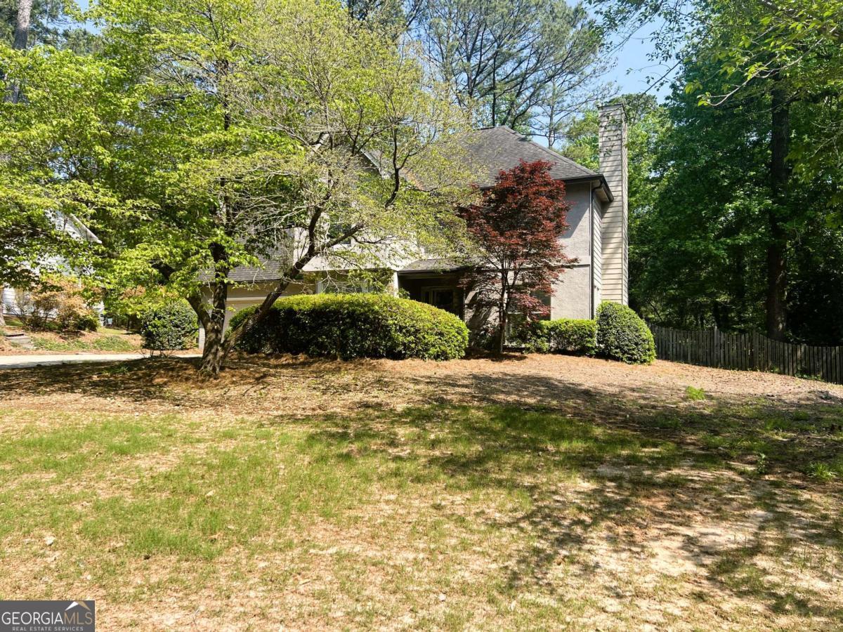 607 Ambrose Lane Property Photo 3