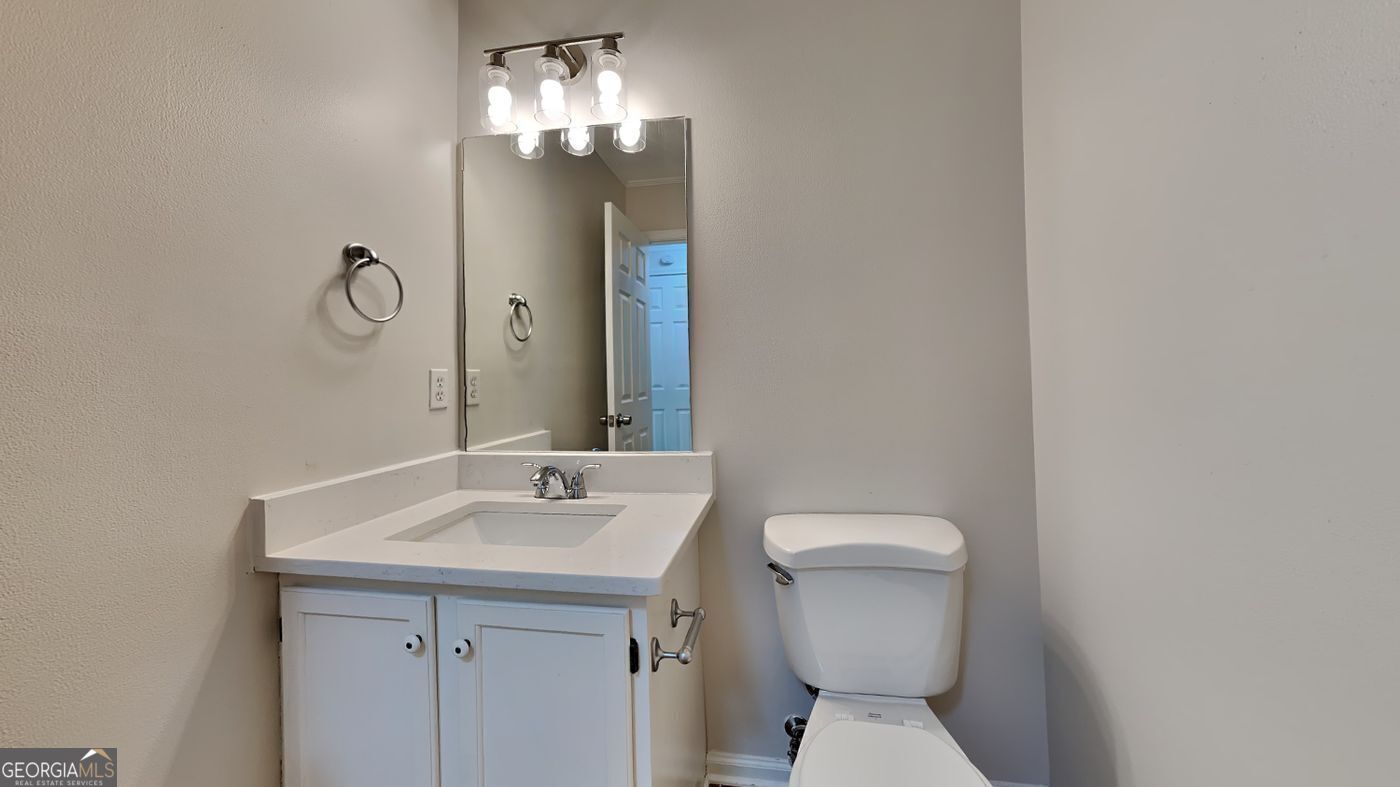 607 Ambrose Lane Property Photo 11