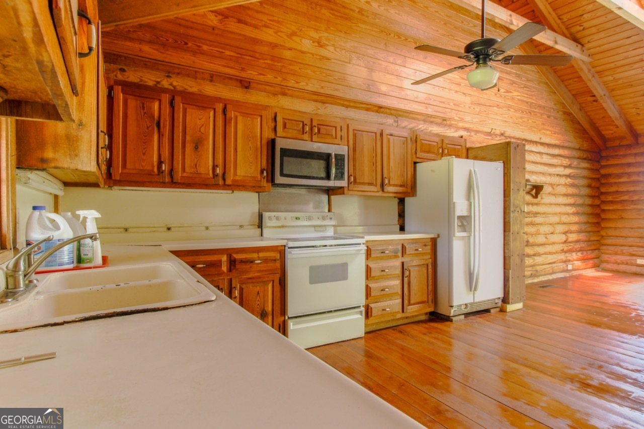 1600 Campbell Drive Property Photo 10