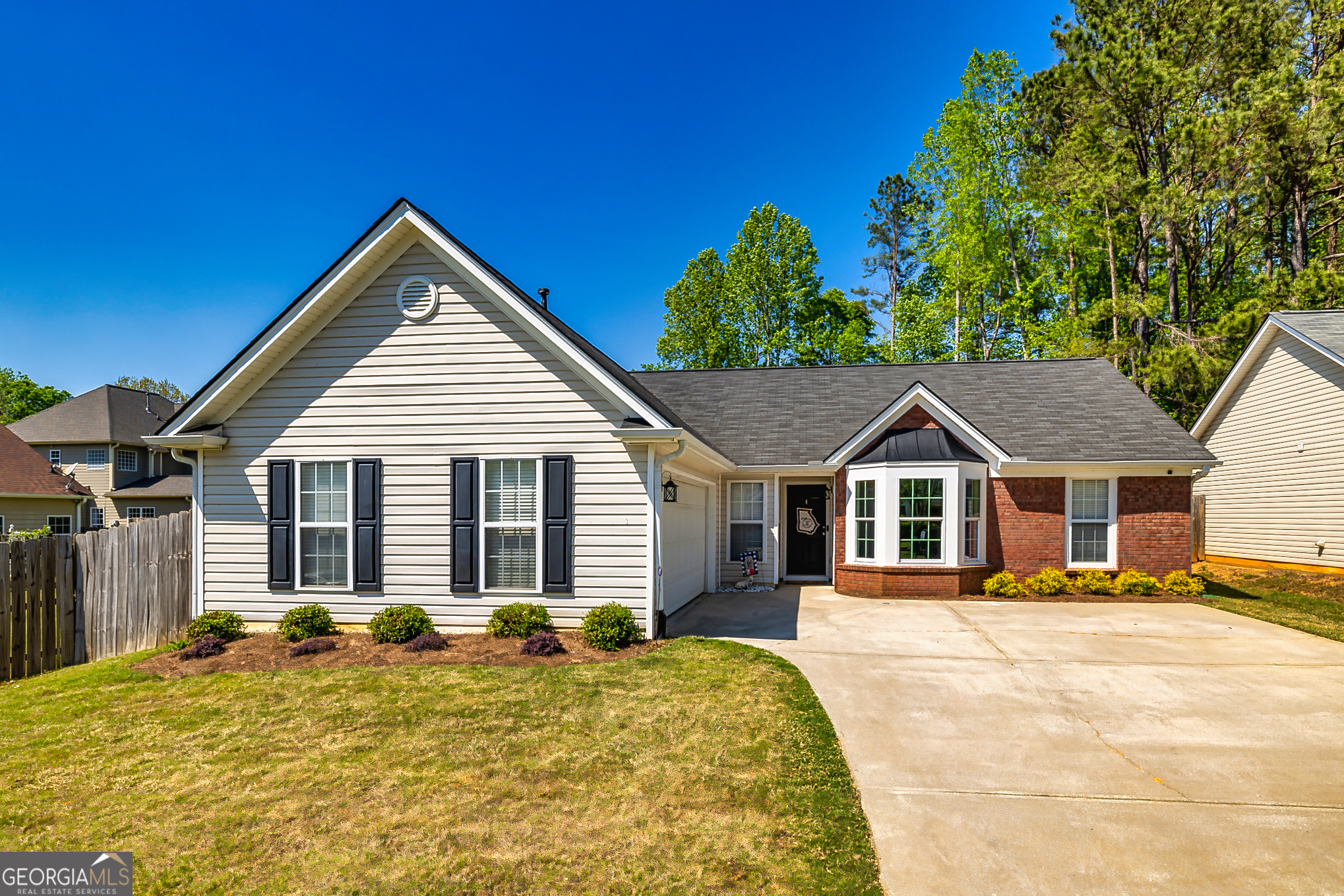 209 Lake Cove Approach Property Photo