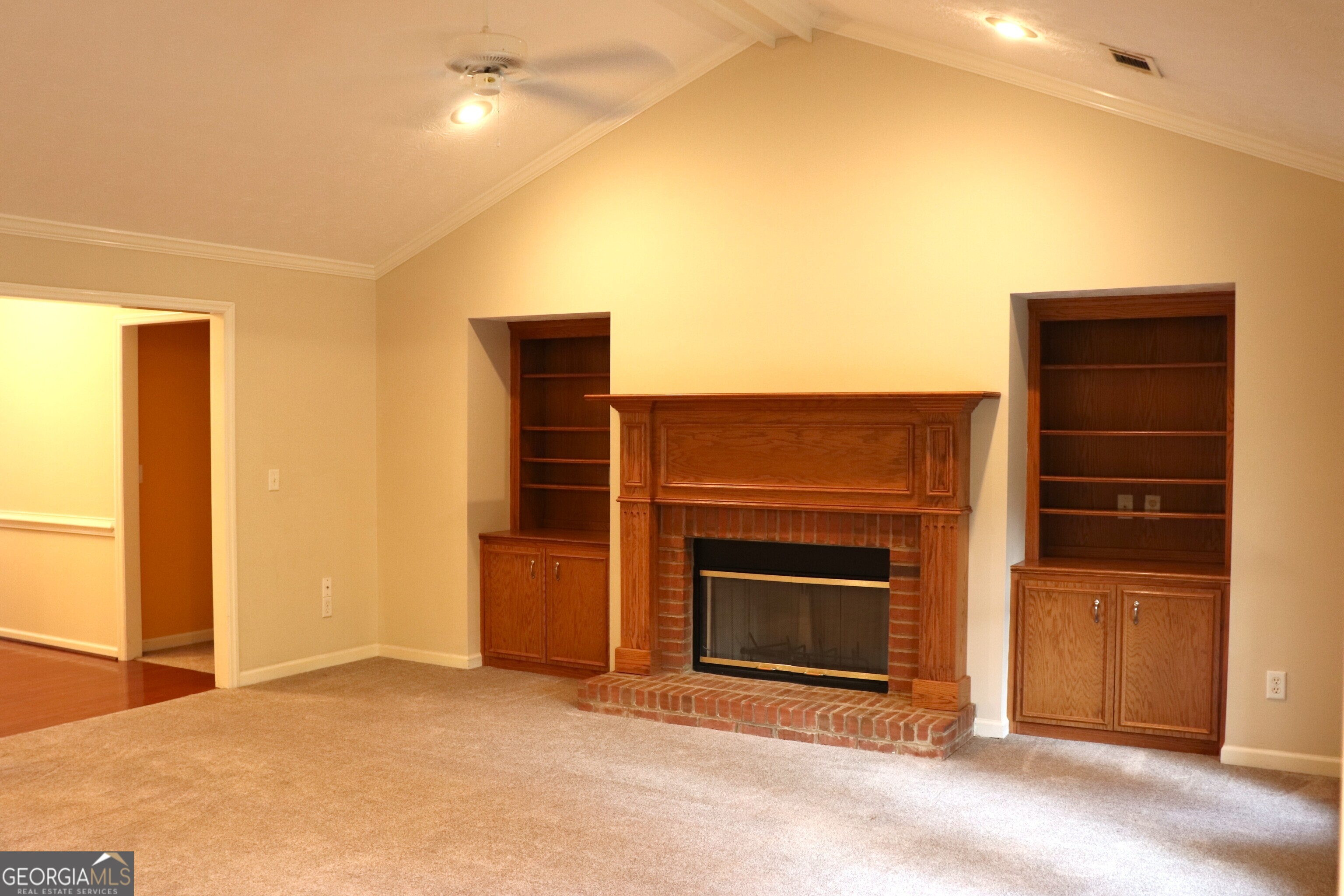 6008 Walters Loop Property Photo 5