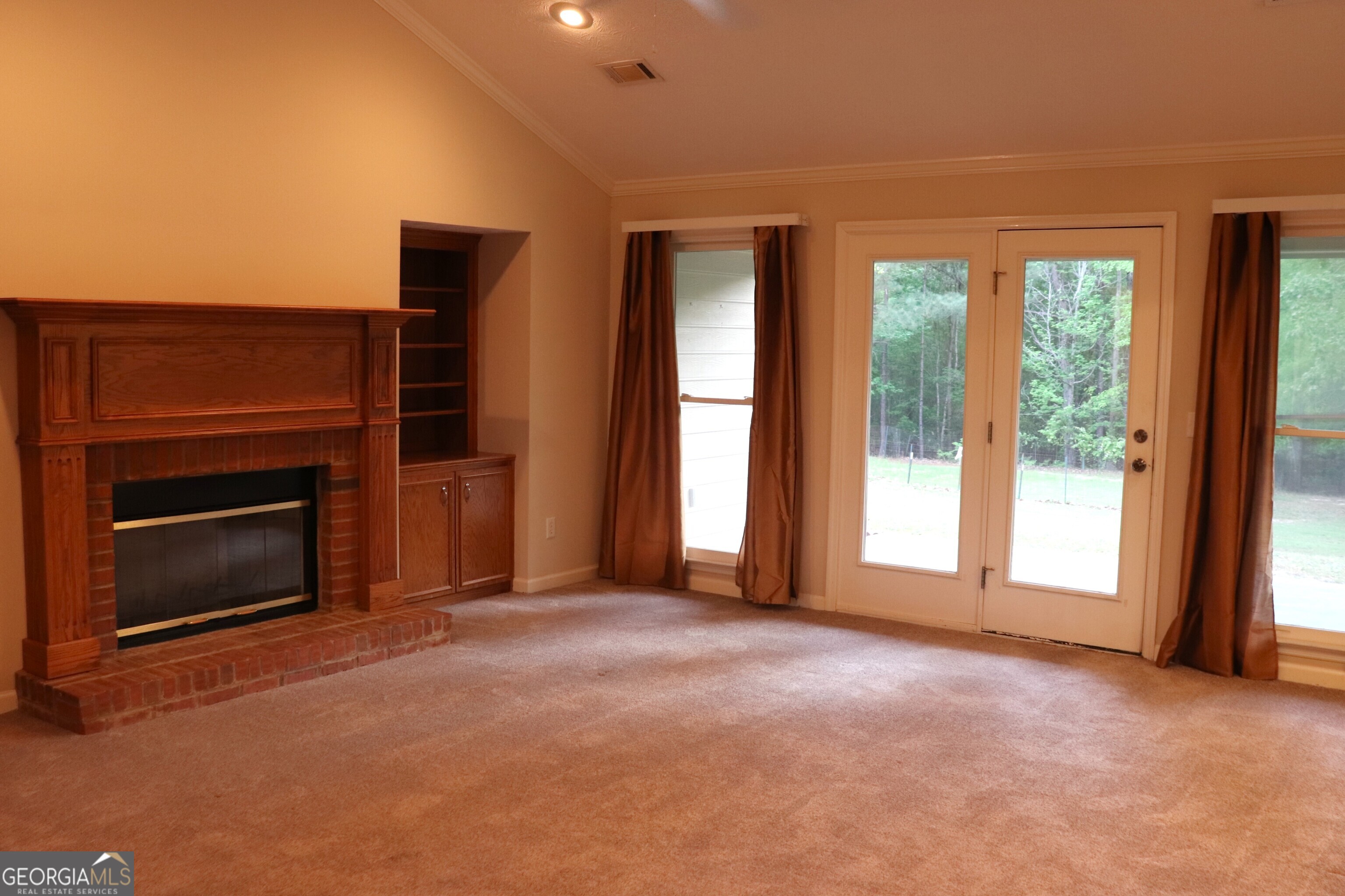 6008 Walters Loop Property Photo 6