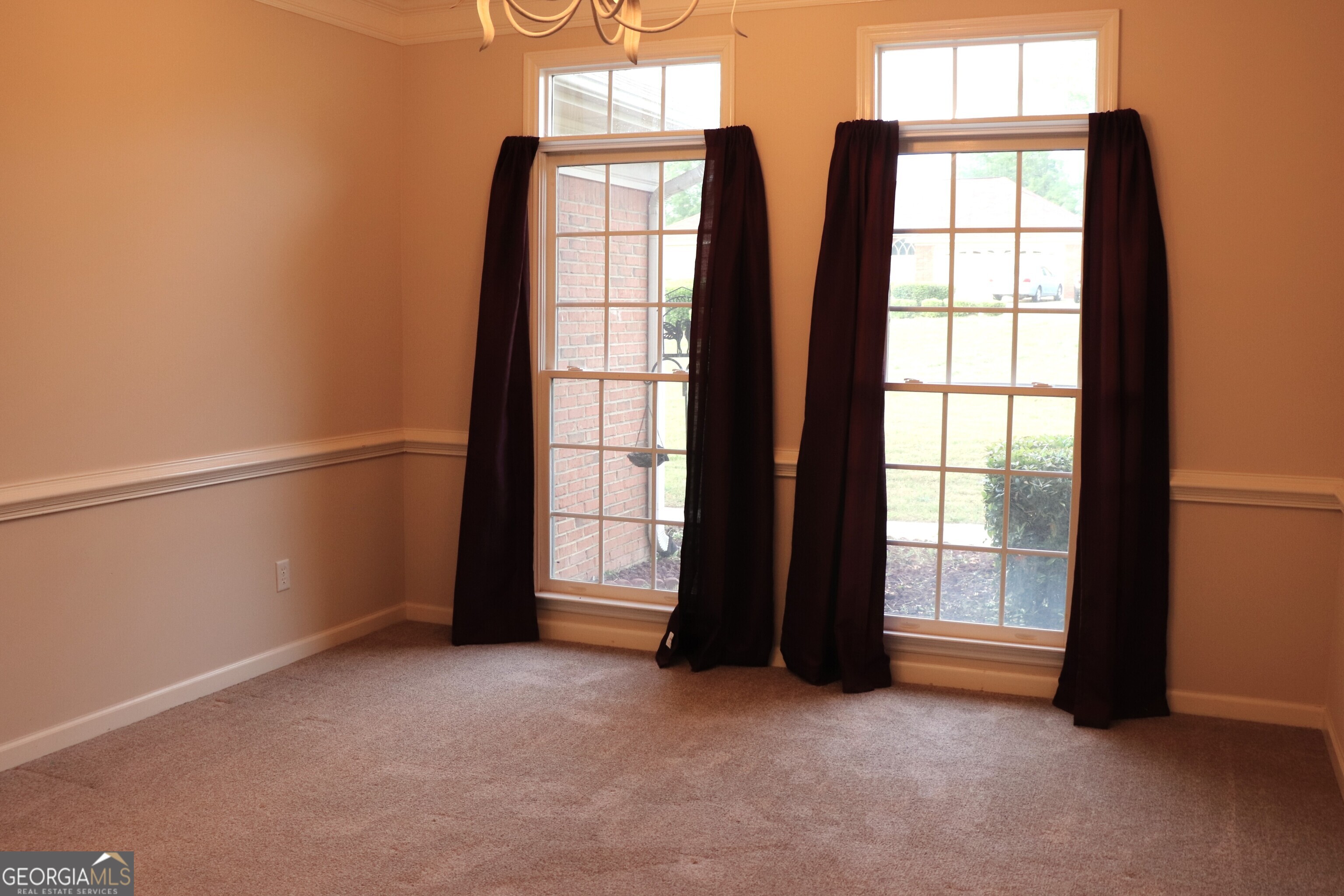 6008 Walters Loop Property Photo 8