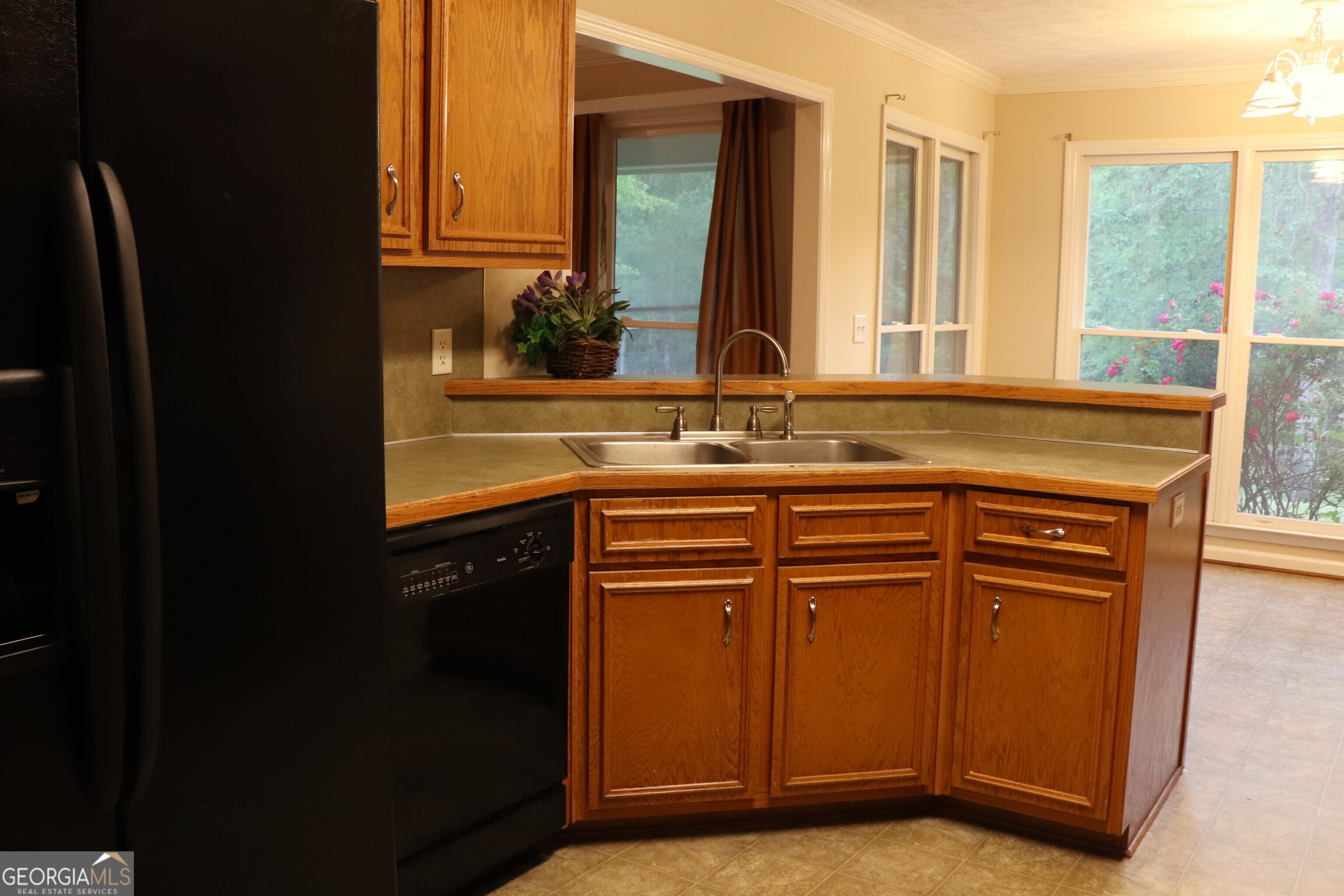 6008 Walters Loop Property Photo 10