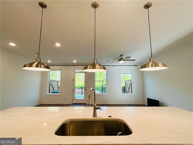 102 Birch Tree Way Property Photo 5
