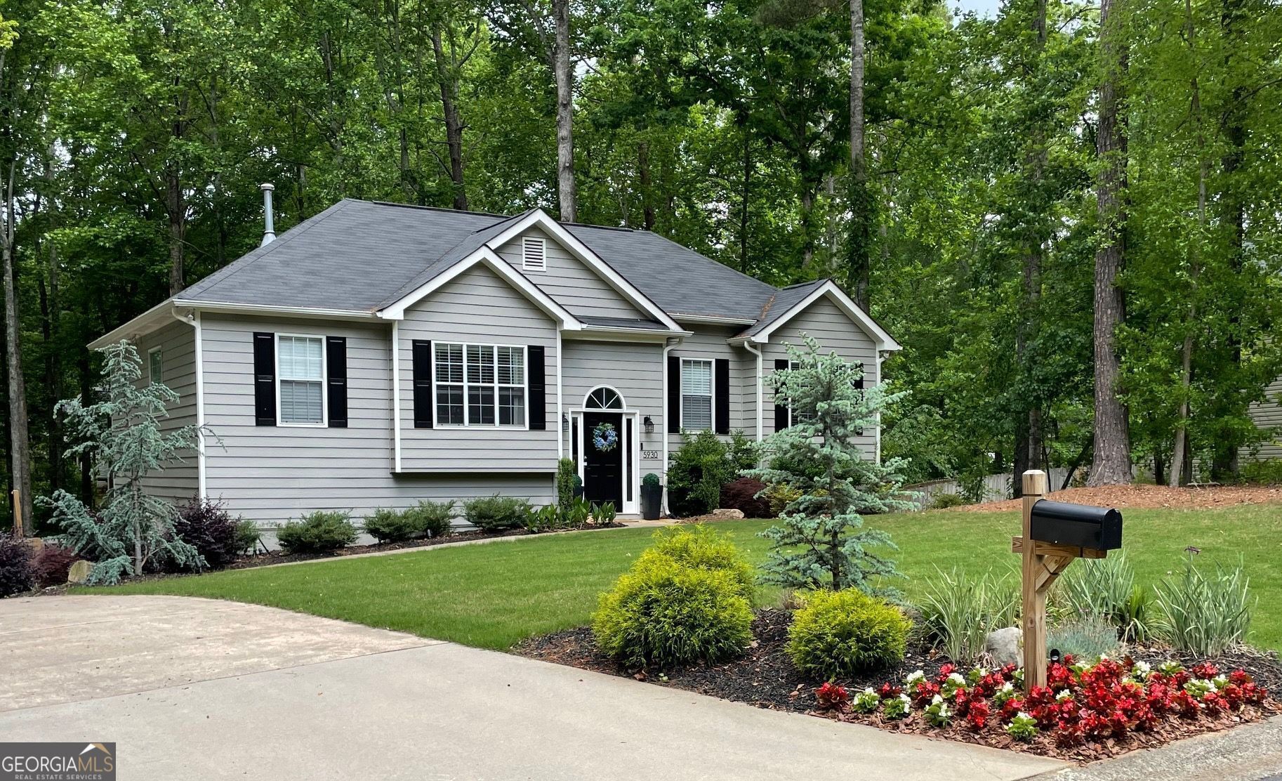 5930 Shannon Drive Property Photo 1