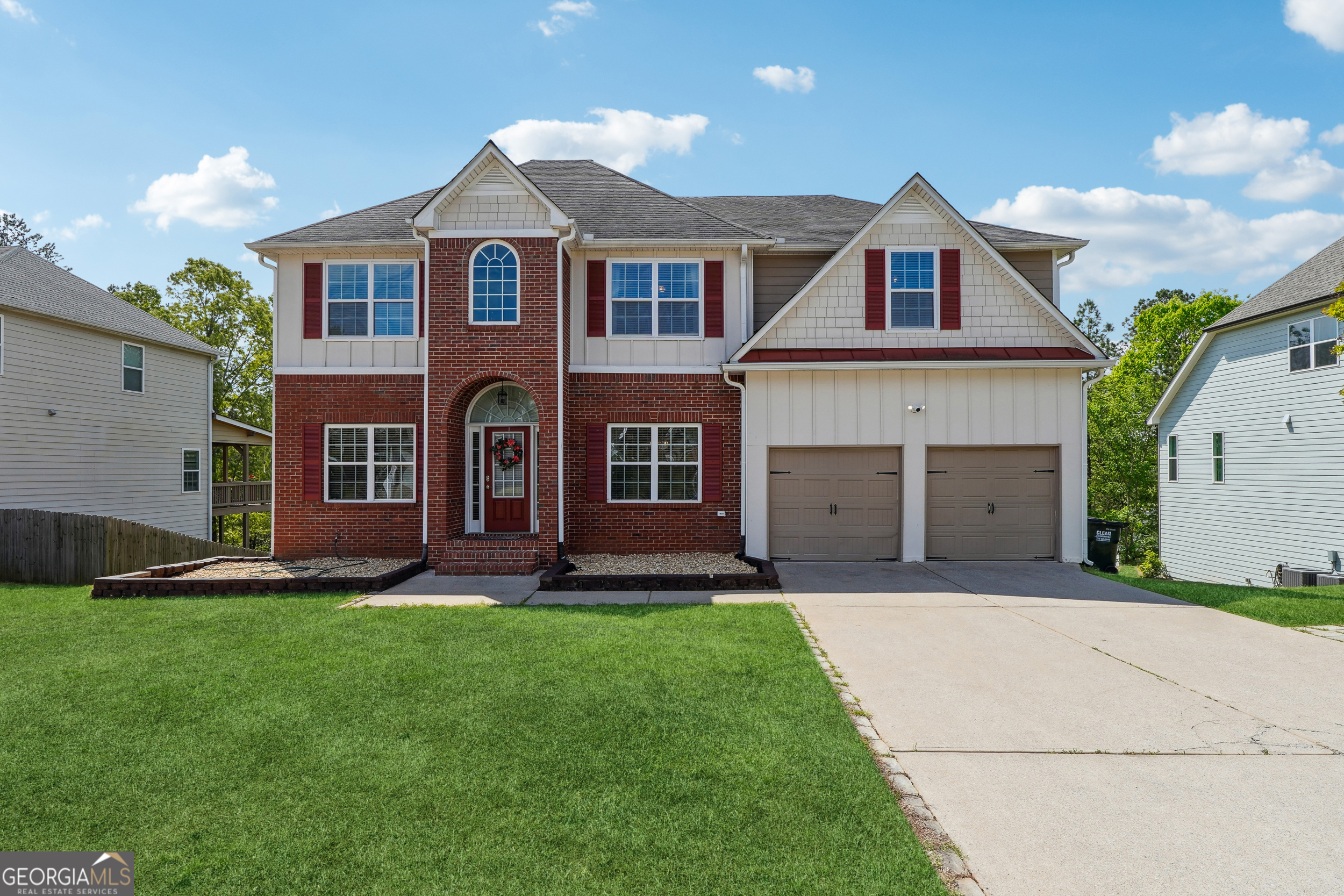 67 Dazzling Court Property Photo