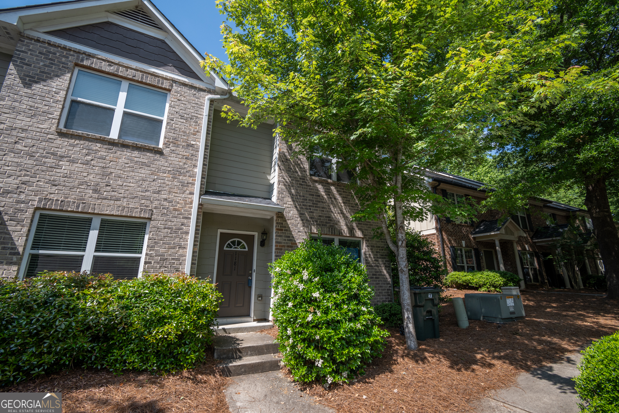 1181 Binghampton Circle Property Photo 1