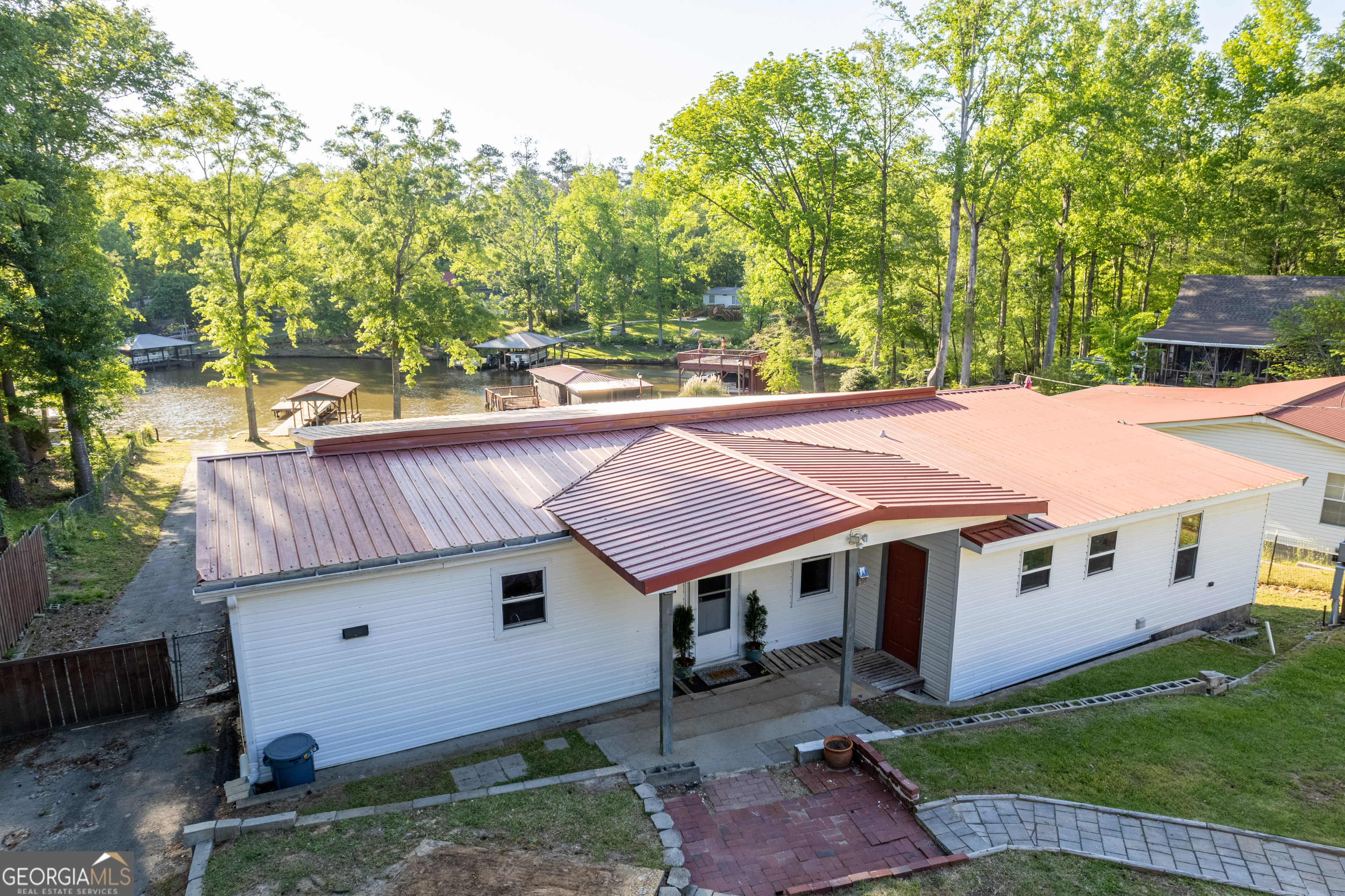 154 Possum Point Drive Property Photo 1