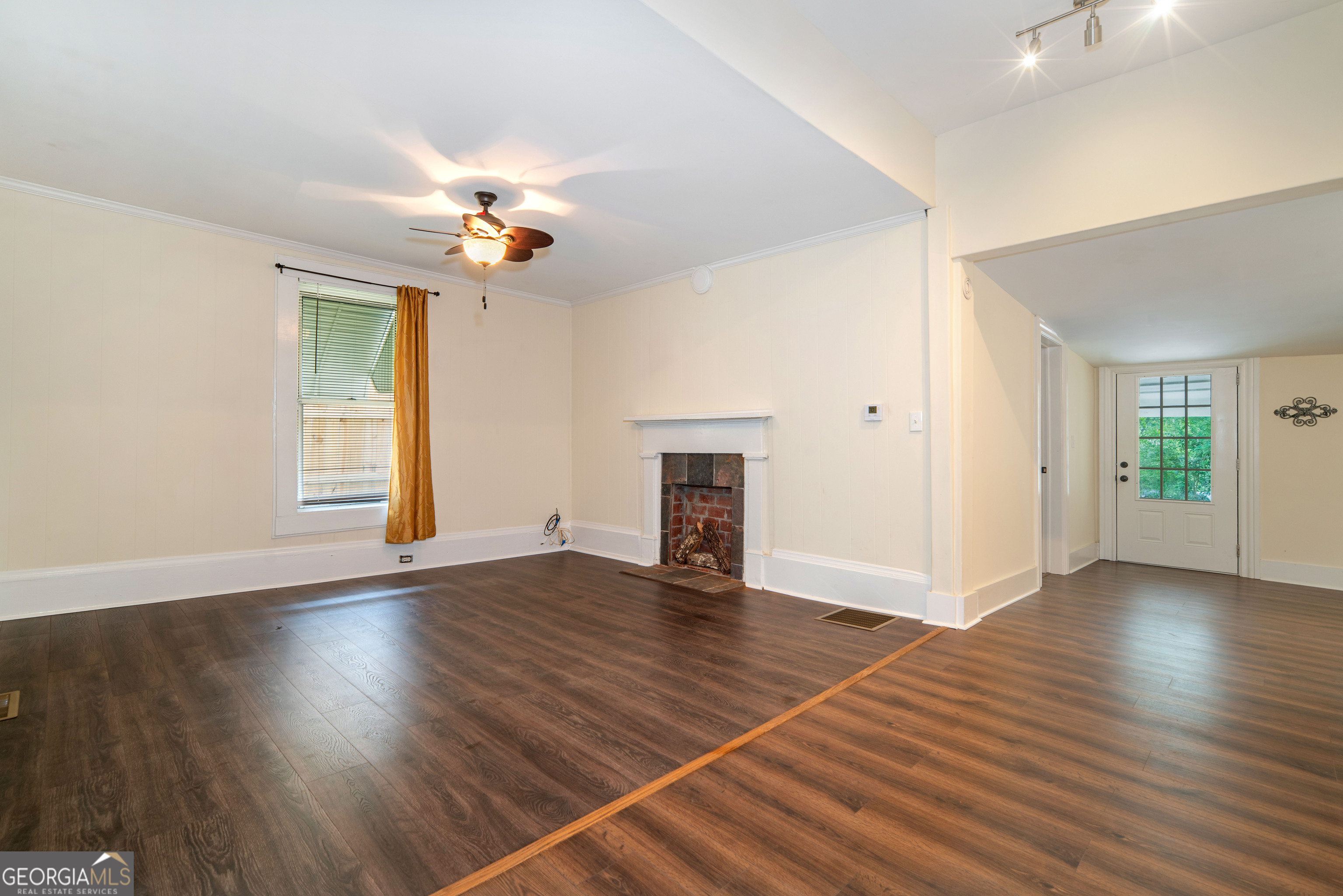 26 Walker Street Property Photo 9