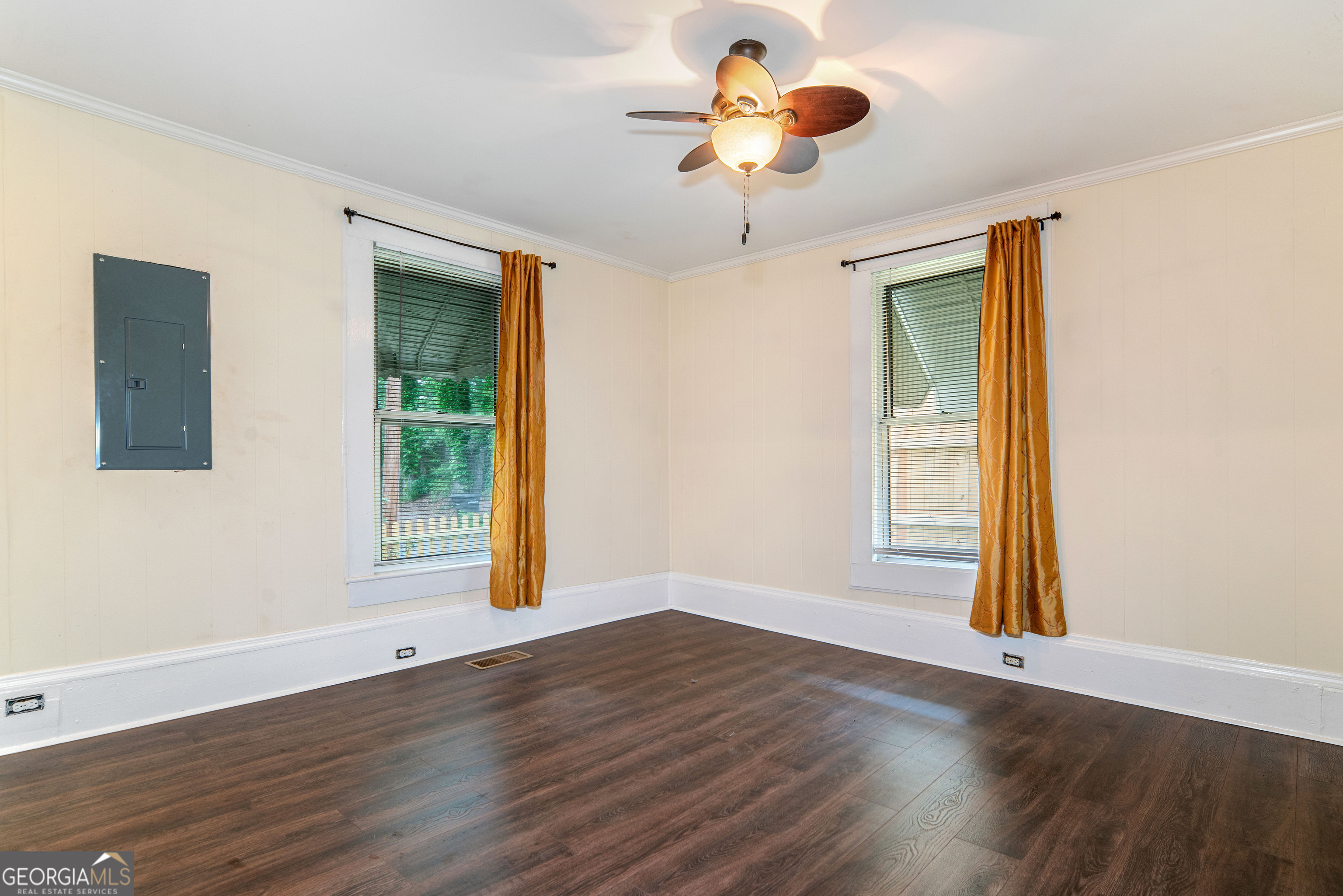 26 Walker Street Property Photo 10
