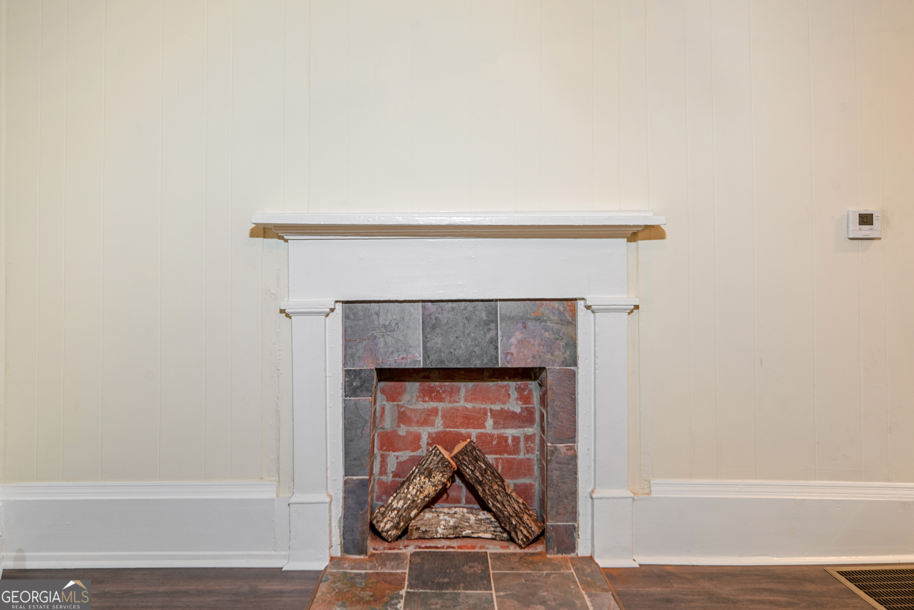 26 Walker Street Property Photo 11
