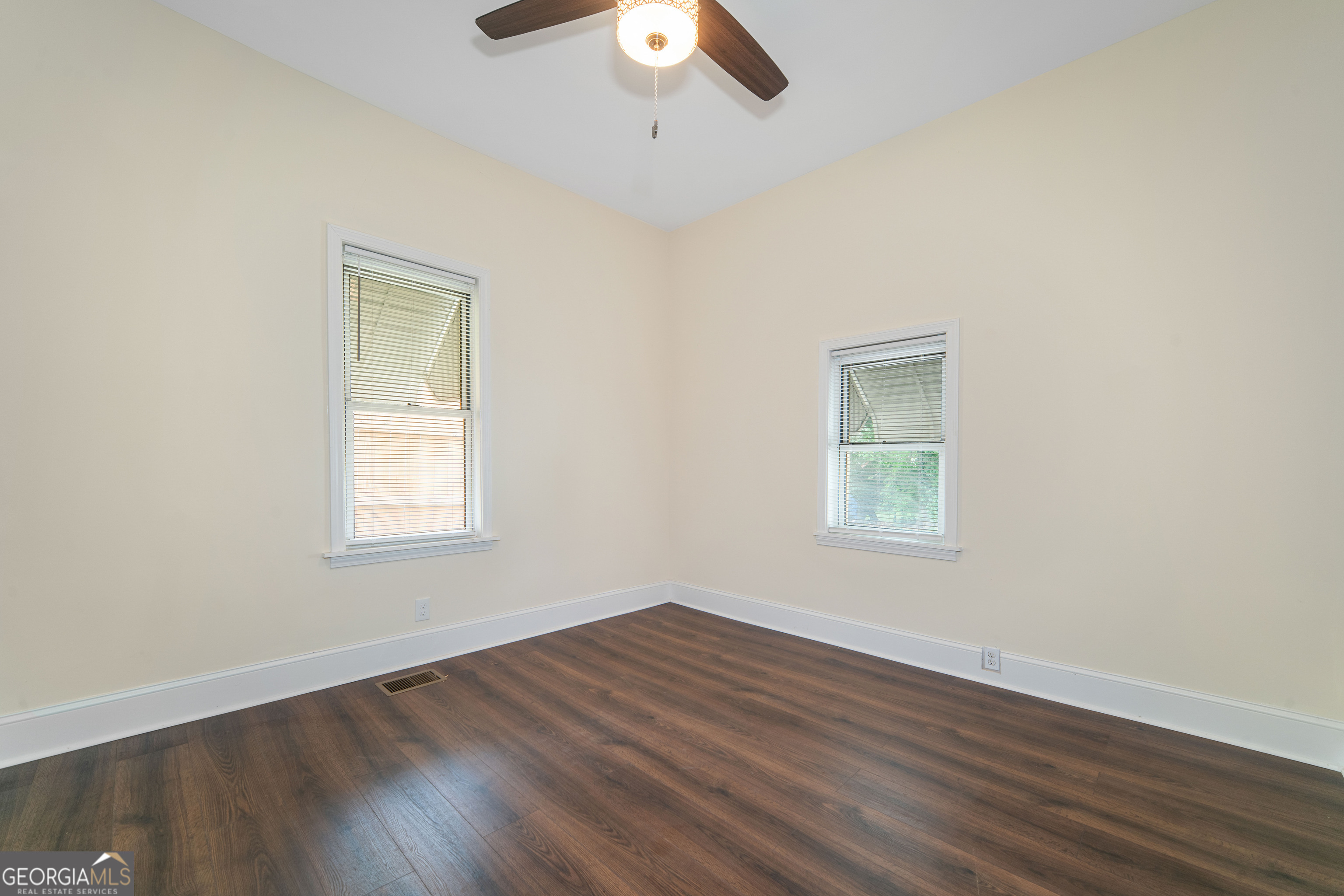 26 Walker Street Property Photo 14