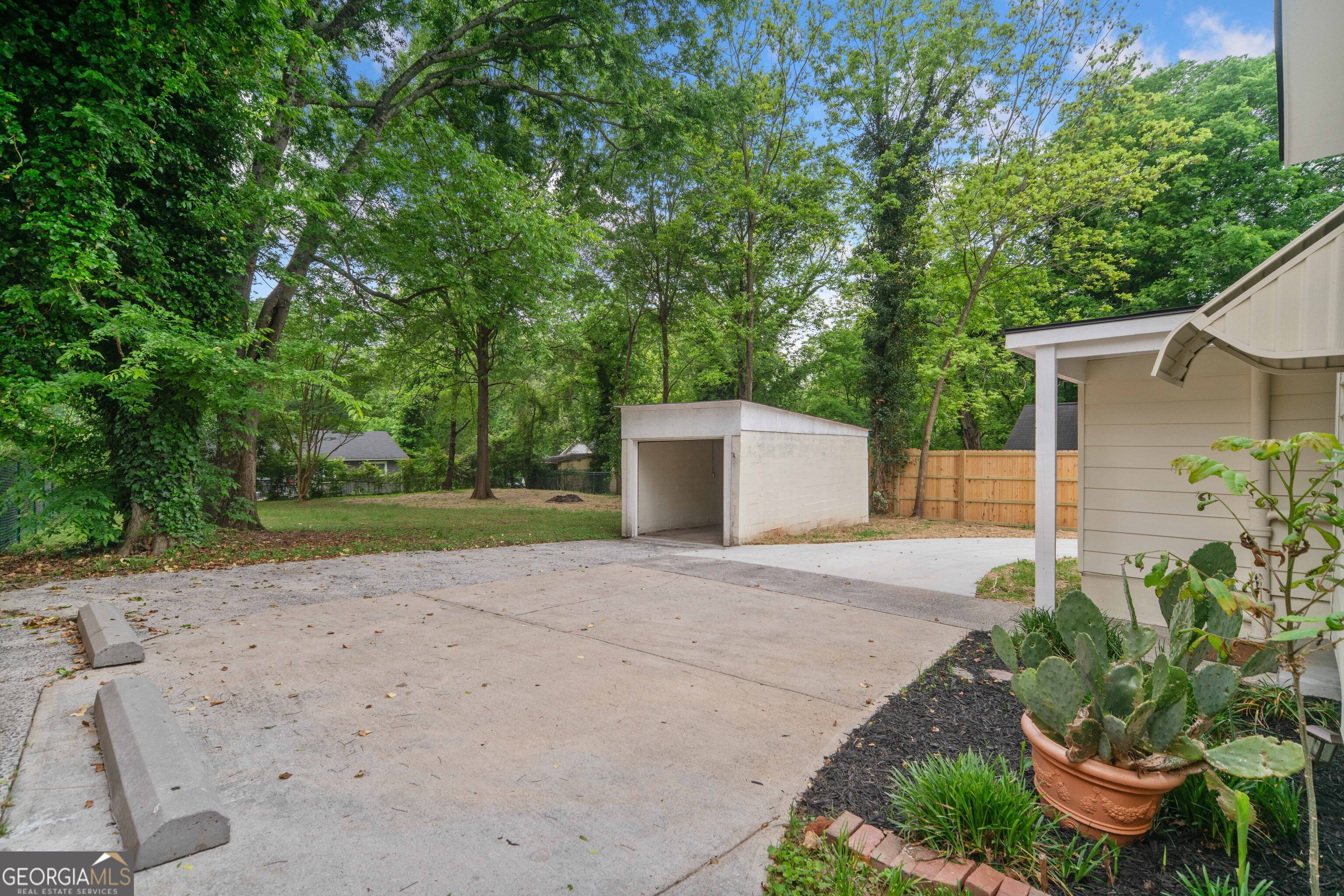26 Walker Street Property Photo 19