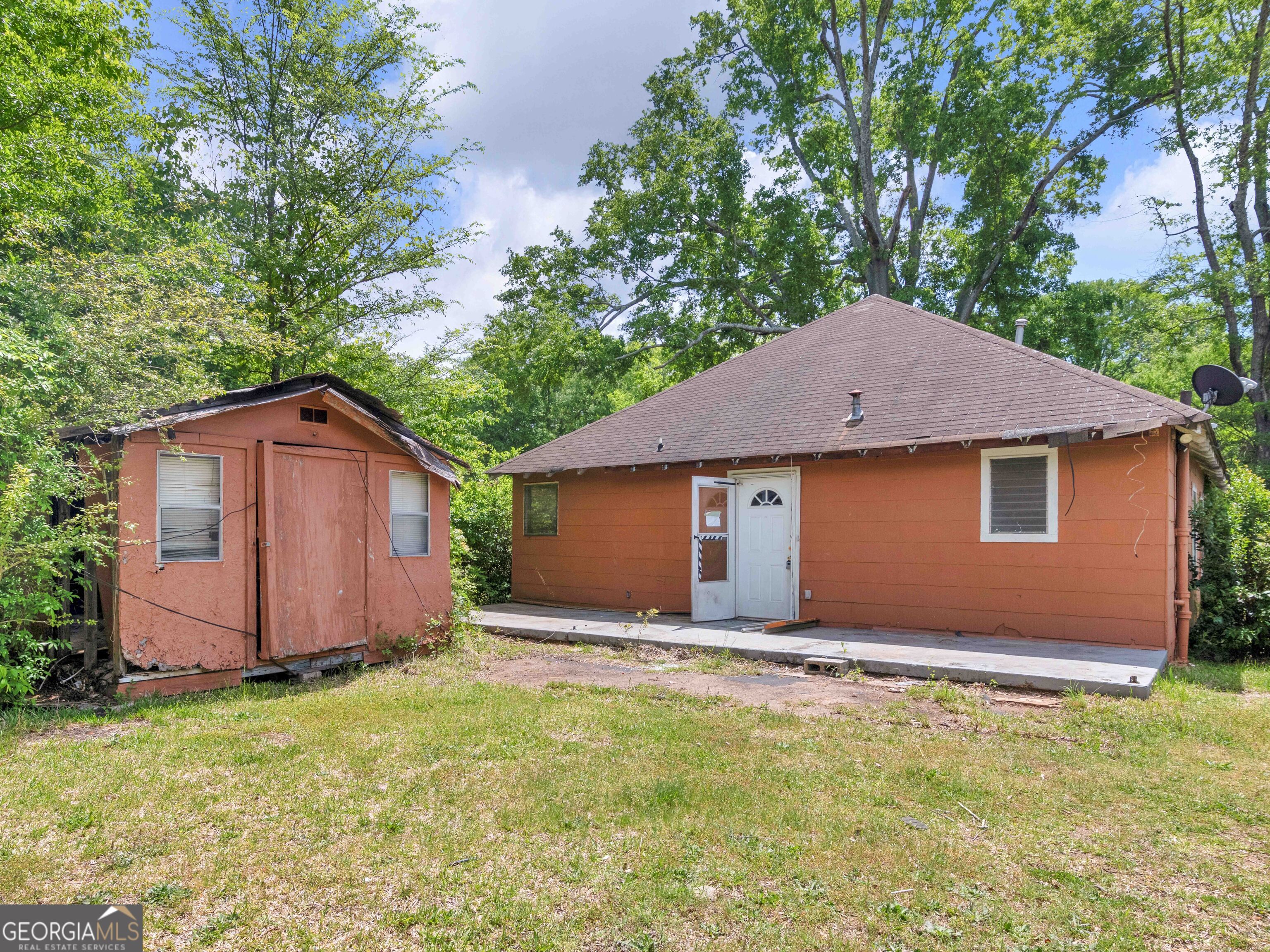715 E Chappell Street Property Photo 3