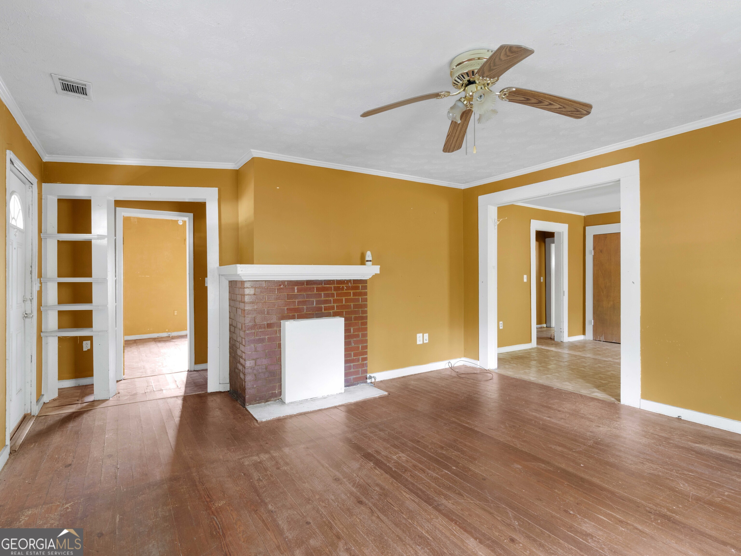 715 E Chappell Street Property Photo 5