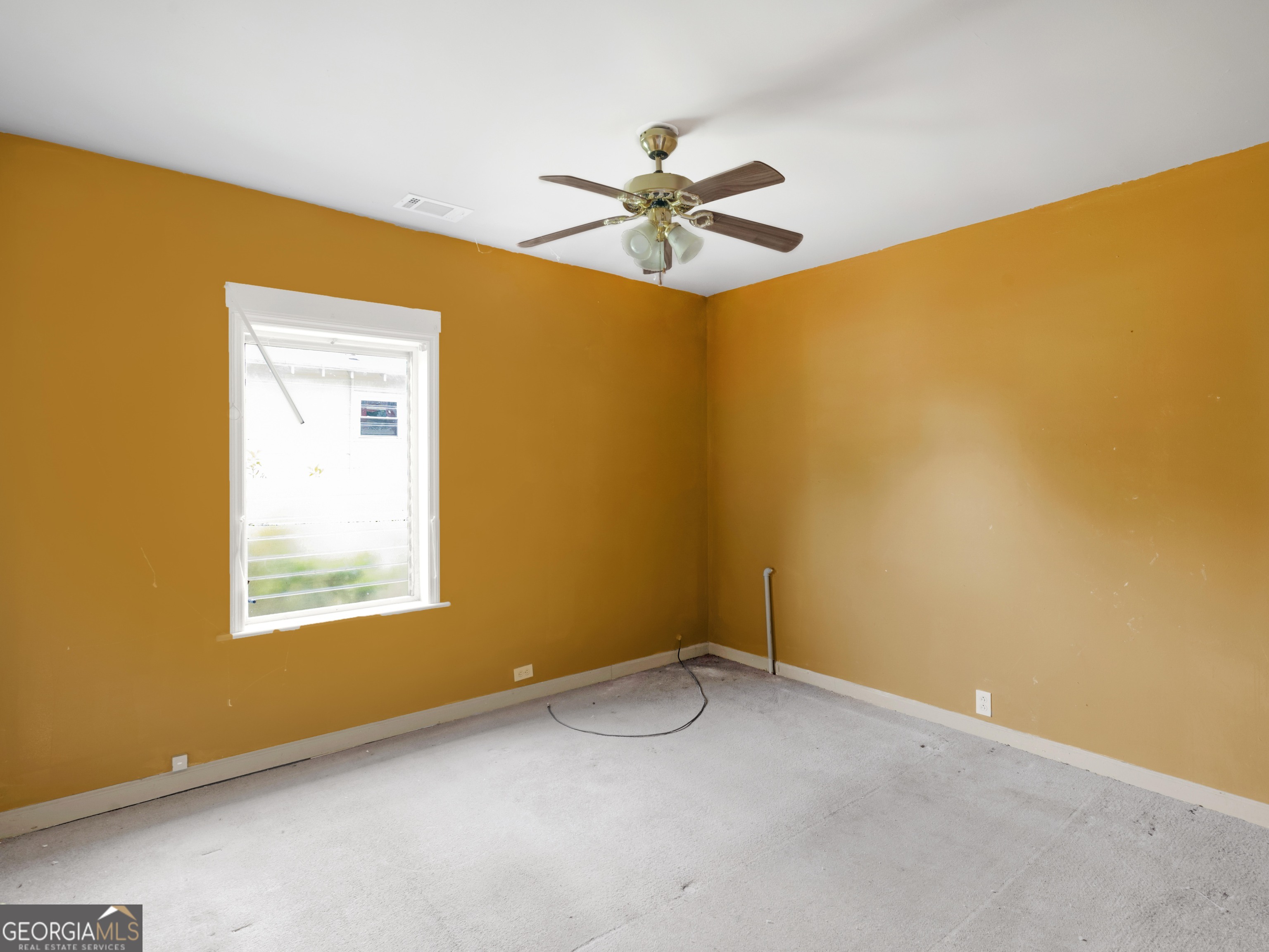 715 E Chappell Street Property Photo 12