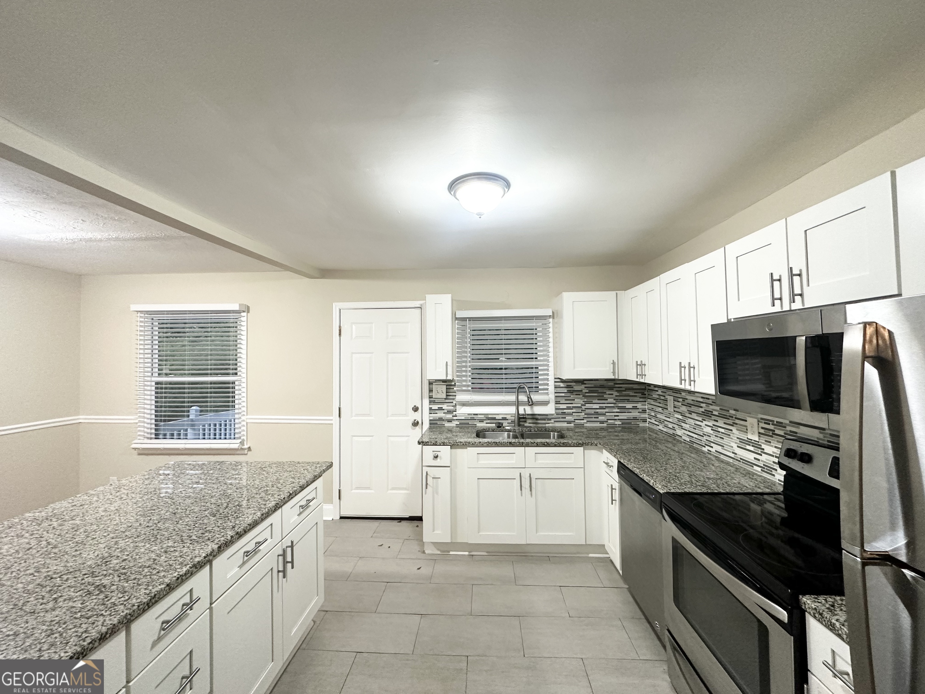 2965 Meadowview Drive Se Property Photo 7