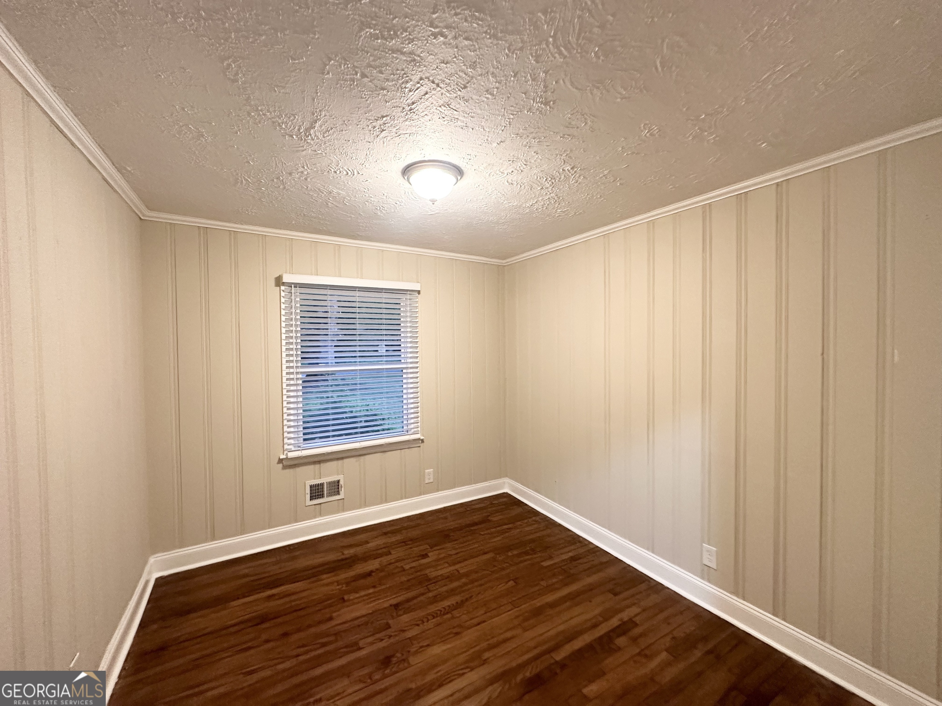 2965 Meadowview Drive Se Property Photo 8
