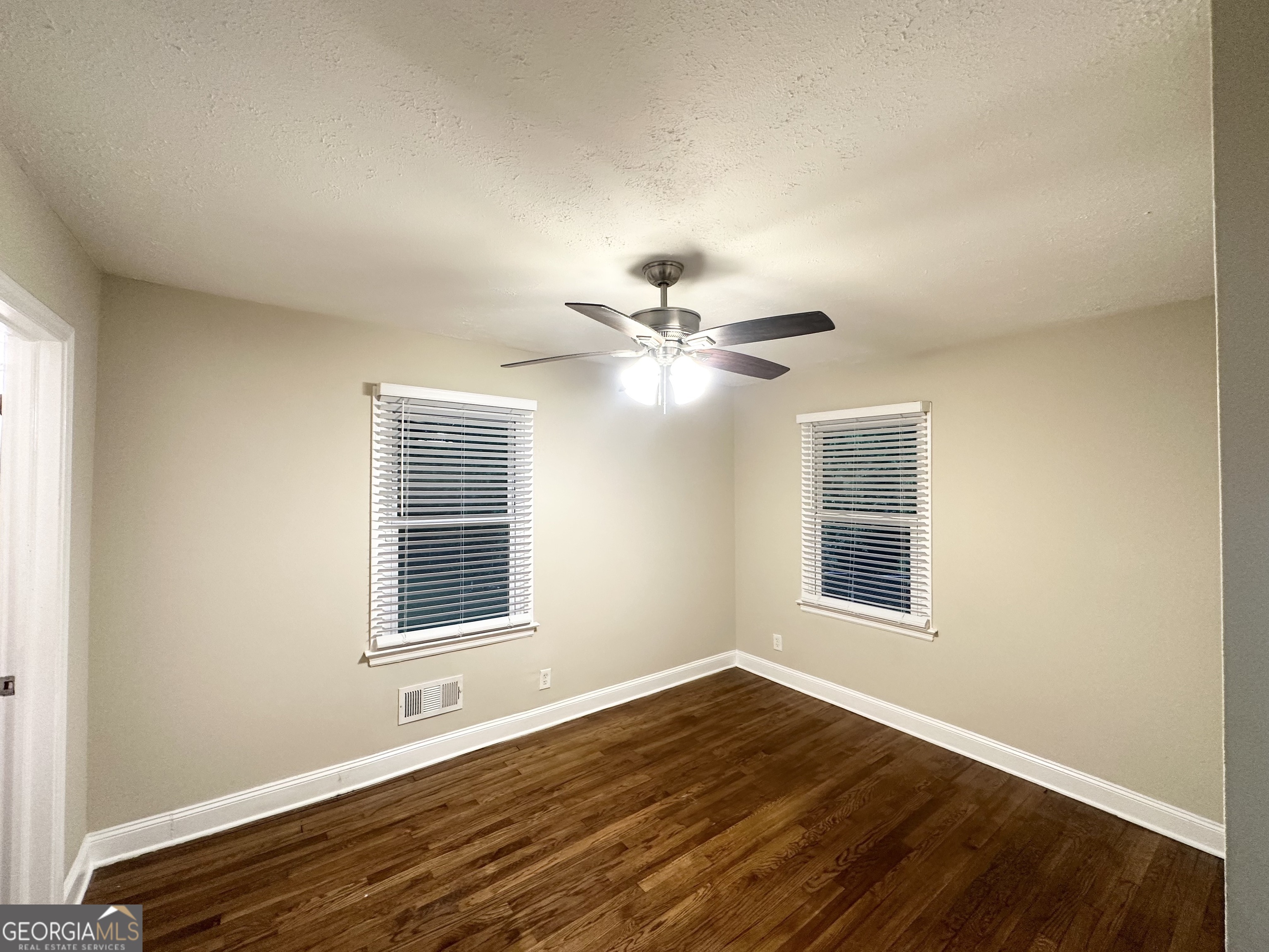 2965 Meadowview Drive Se Property Photo 13