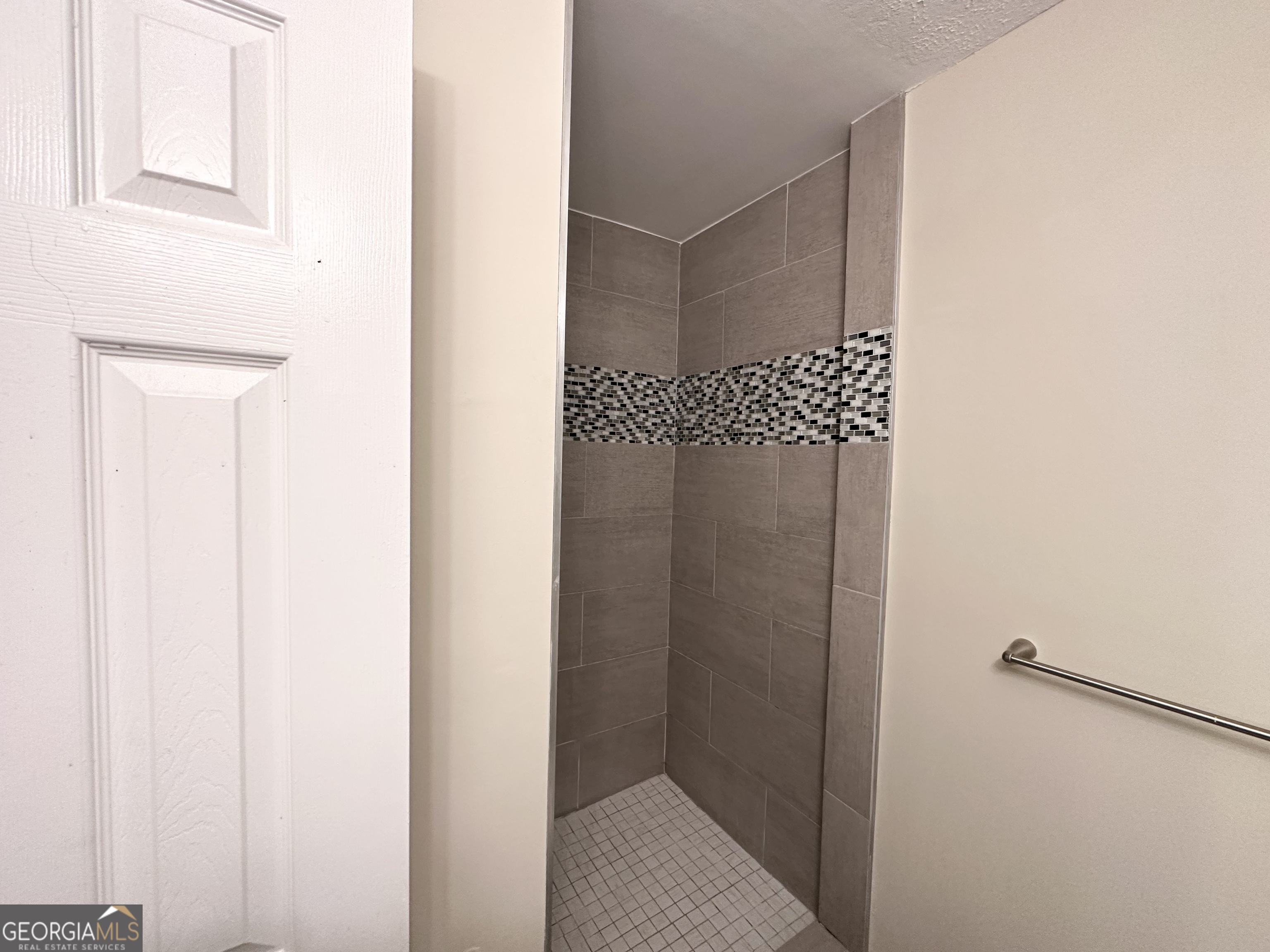 2965 Meadowview Drive Se Property Photo 16