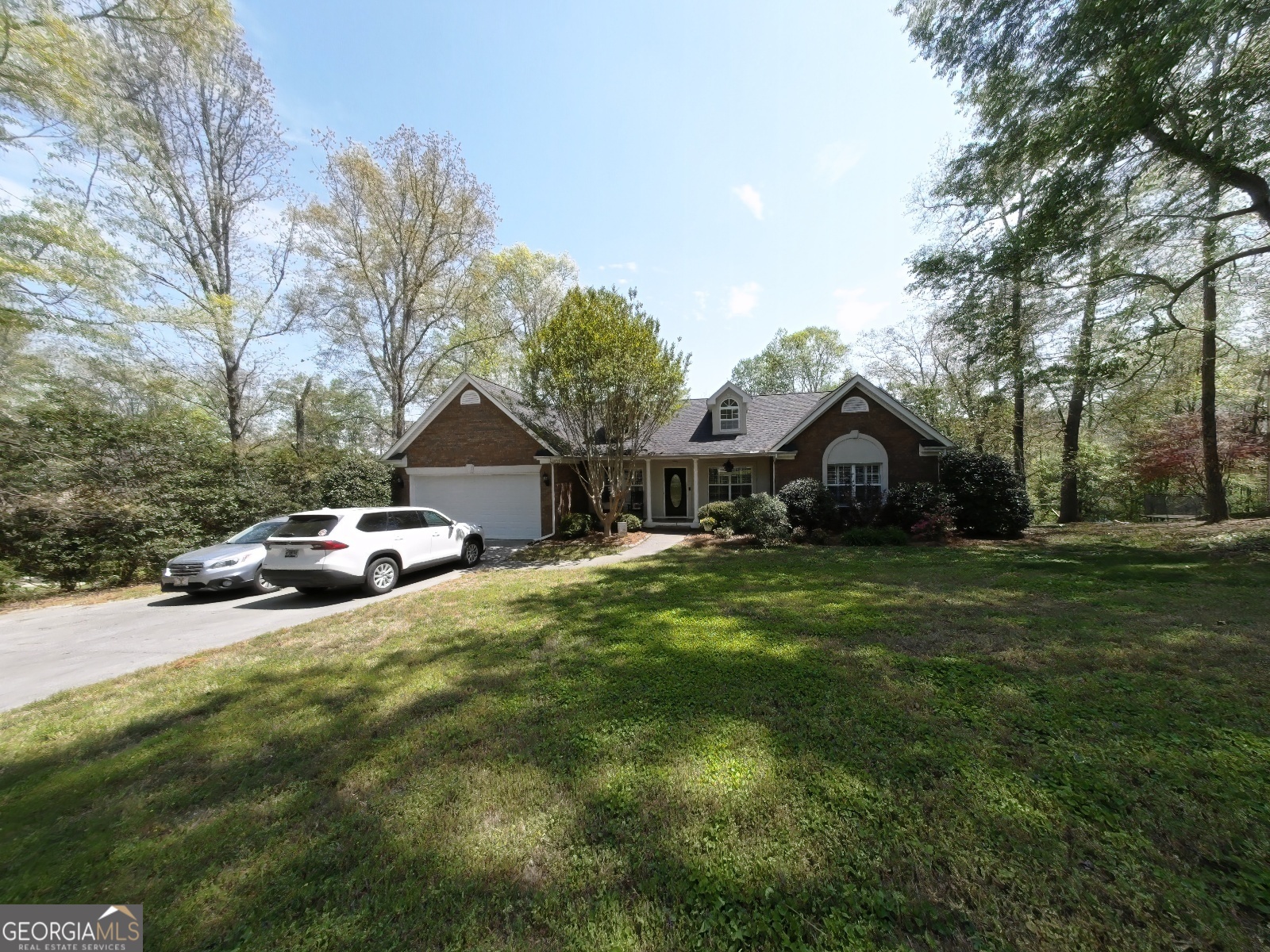 3209 Cross Roads Drive Property Photo 1