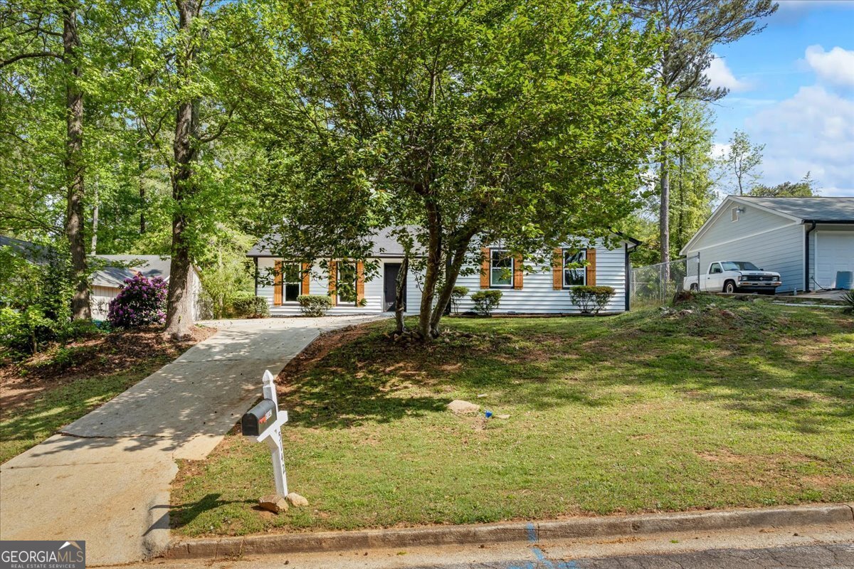 5142 Huxley Road Property Photo 1