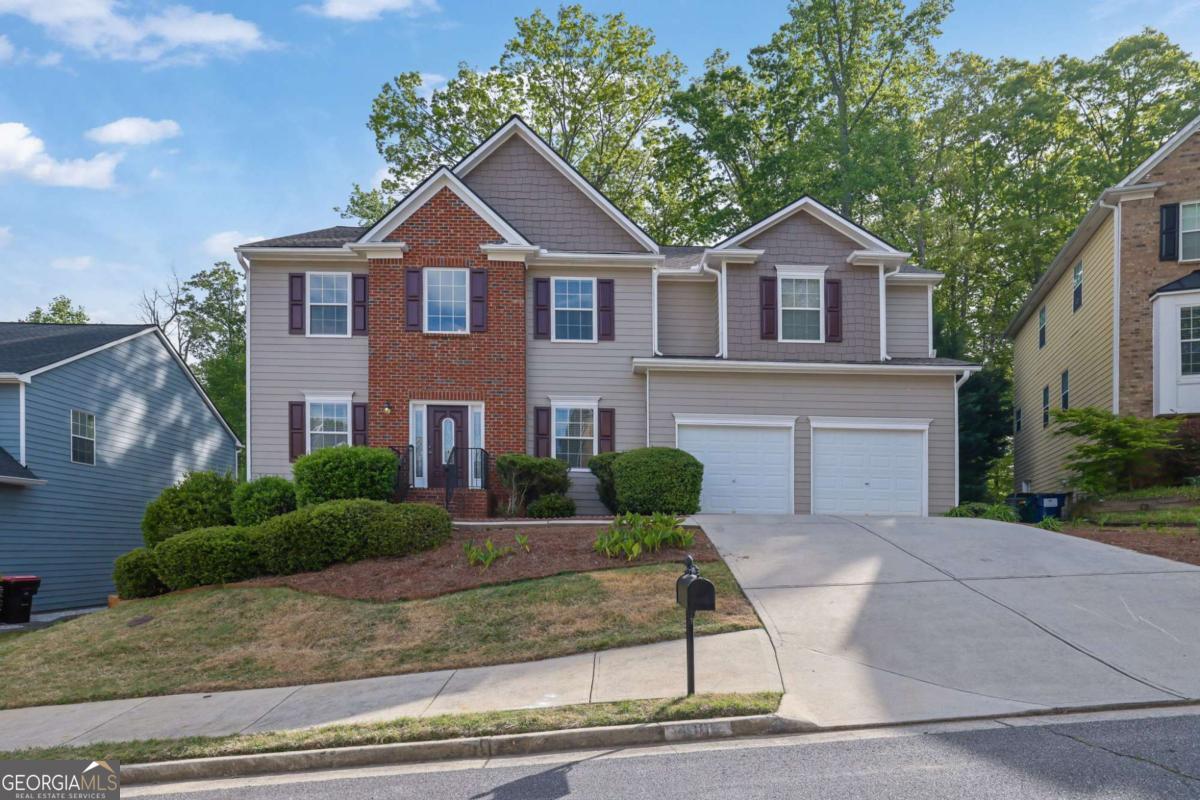 4005 Saddlebrook Creek Drive Property Photo 1