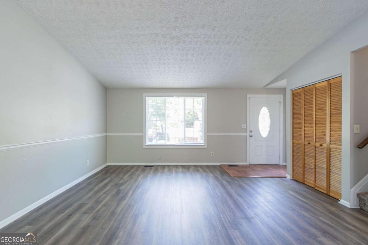 2092 Countydown Lane Property Photo 5