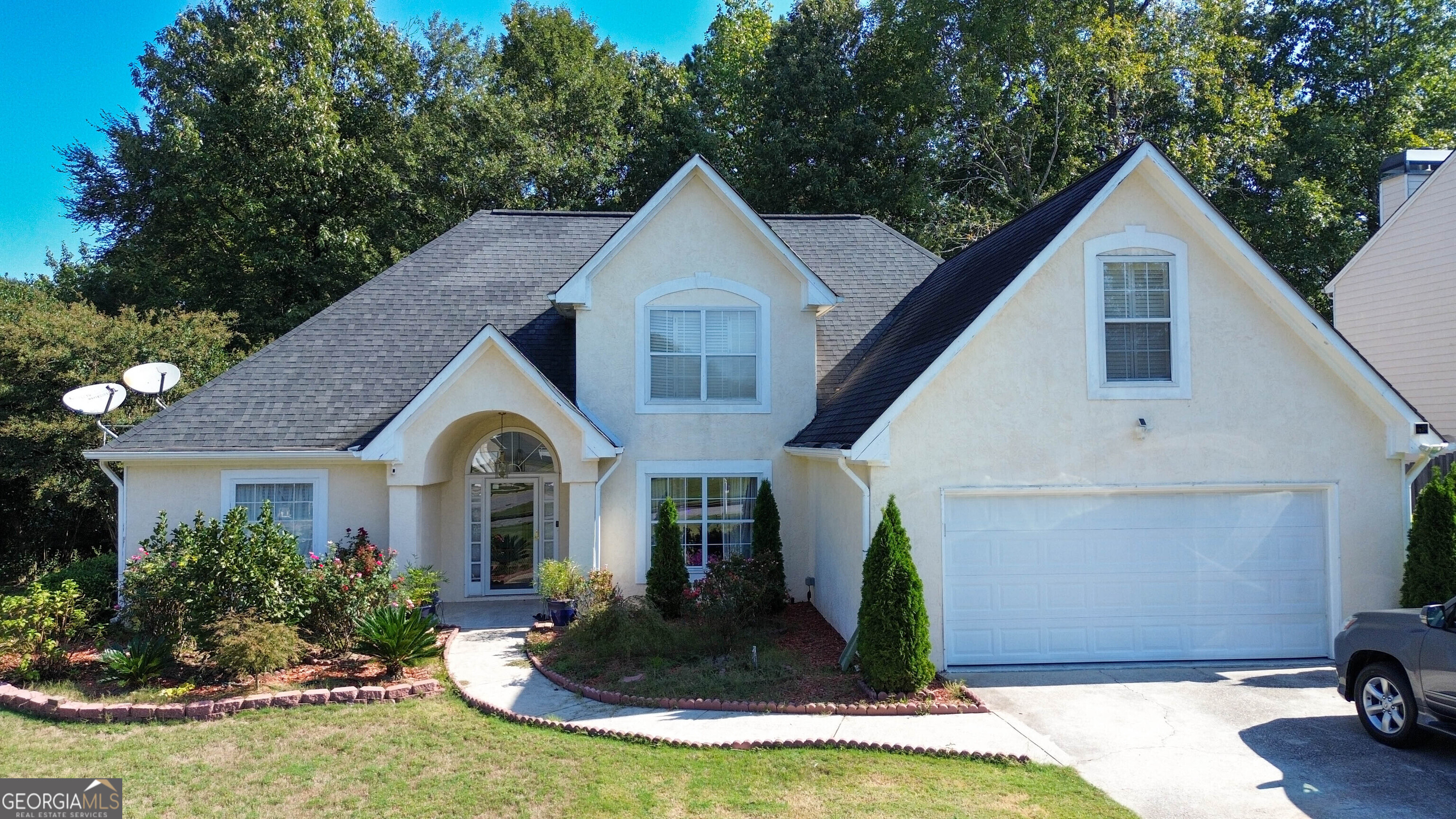 200 Kensington Trace Property Photo 1