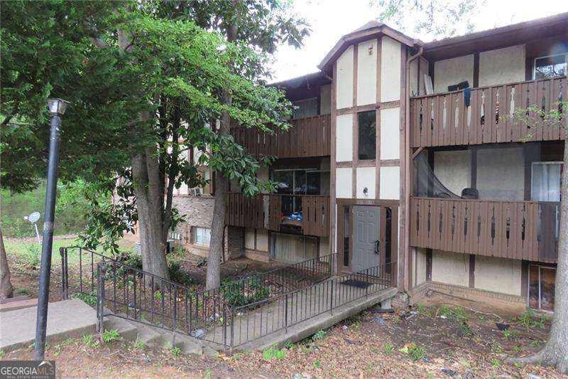1310 Camelot Drive # 1310 Property Photo 1