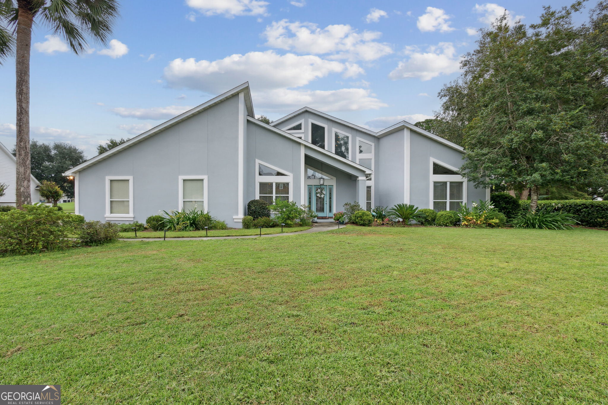 547 E Cardinal Circle Property Photo 1