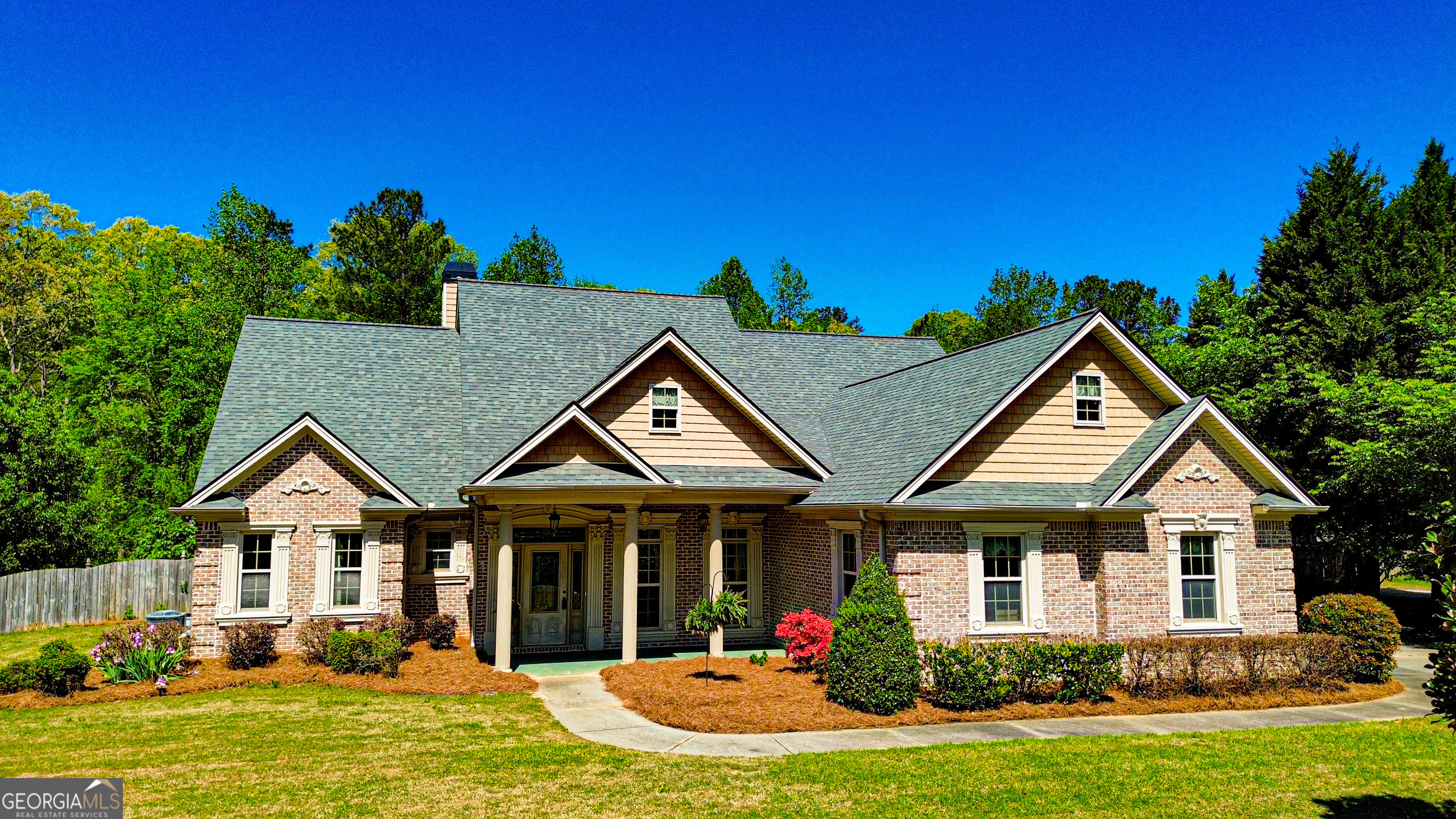 152 Rivers Edge Drive Property Photo 1