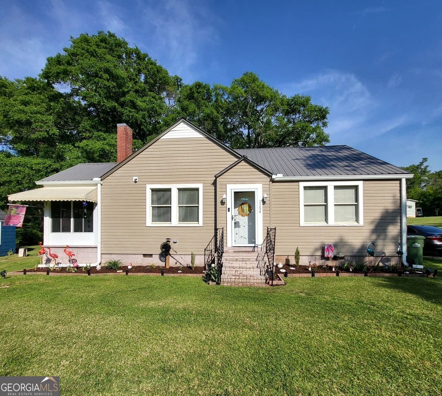 1154 California Road Property Photo