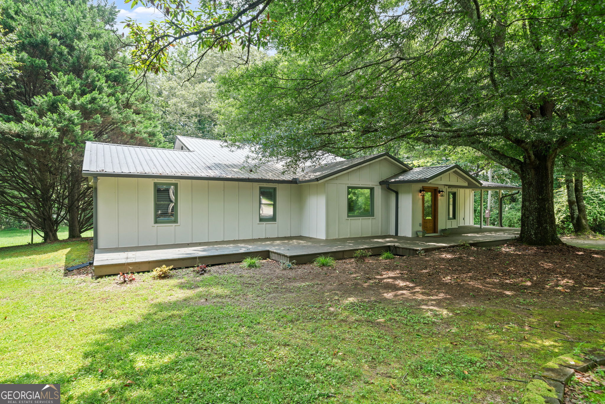 7580 Blacks Mill Road Property Photo 2