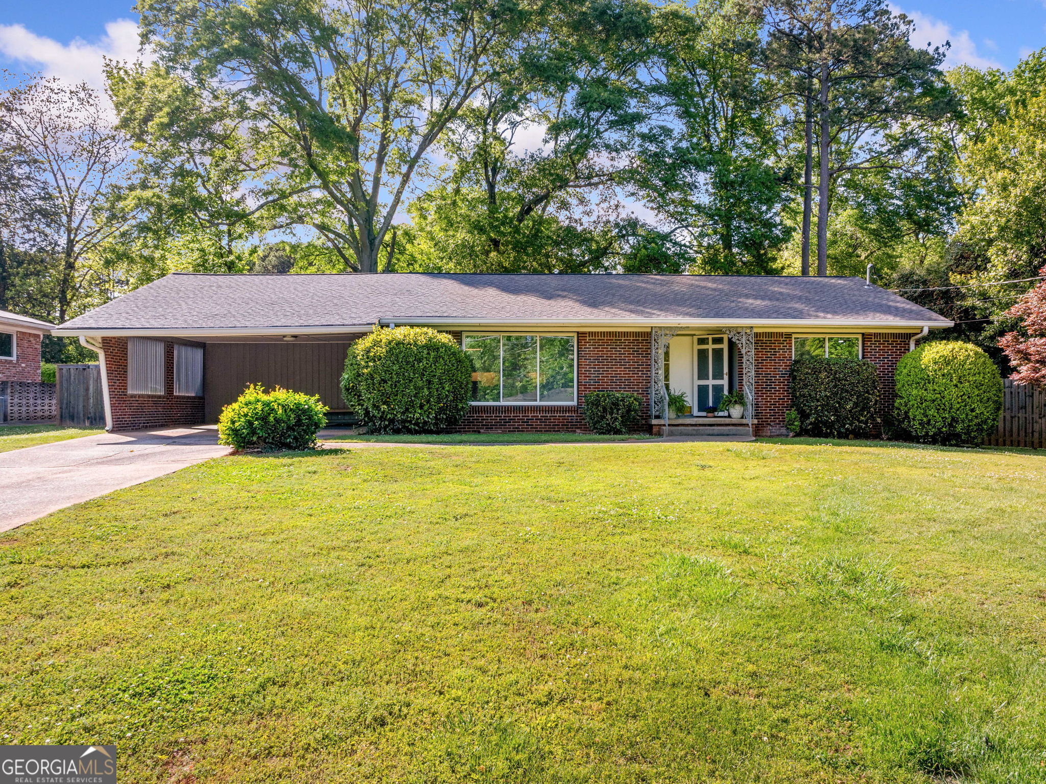 1153 Chatsworth Drive Property Photo 1