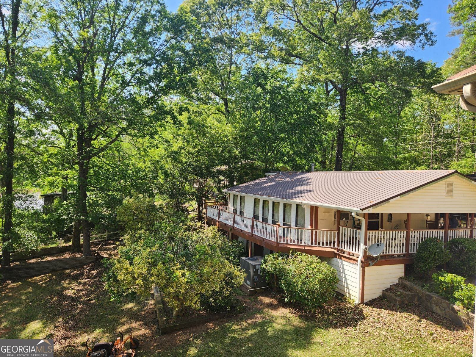 237 Weavers Lake Front Road Property Photo