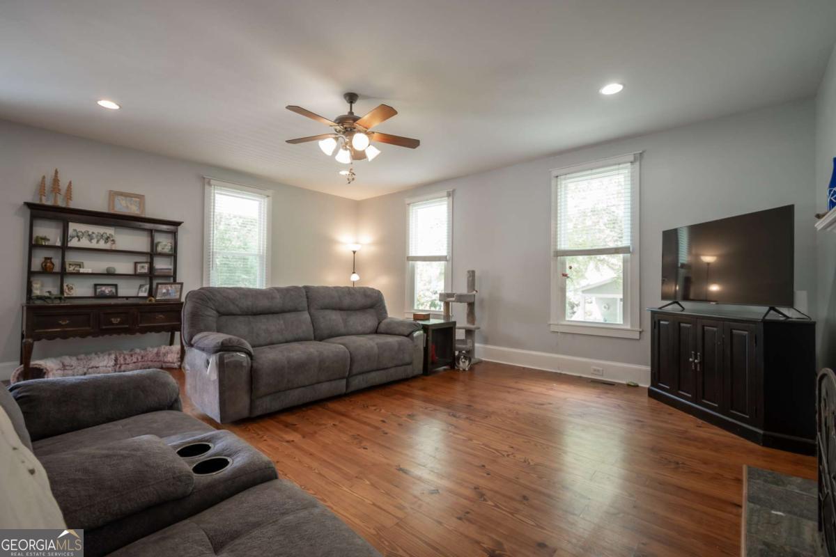 15 Chestnut Oak Run Property Photo 8