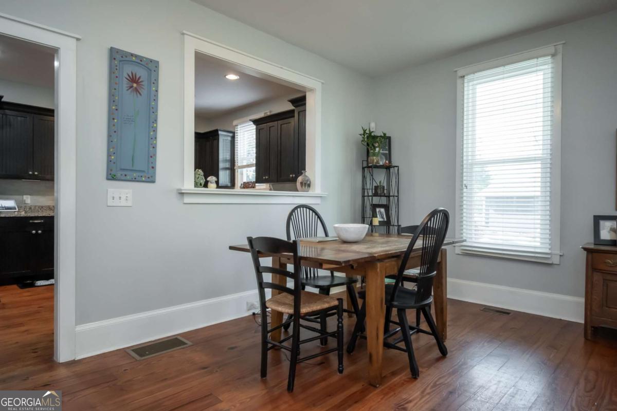 15 Chestnut Oak Run Property Photo 11