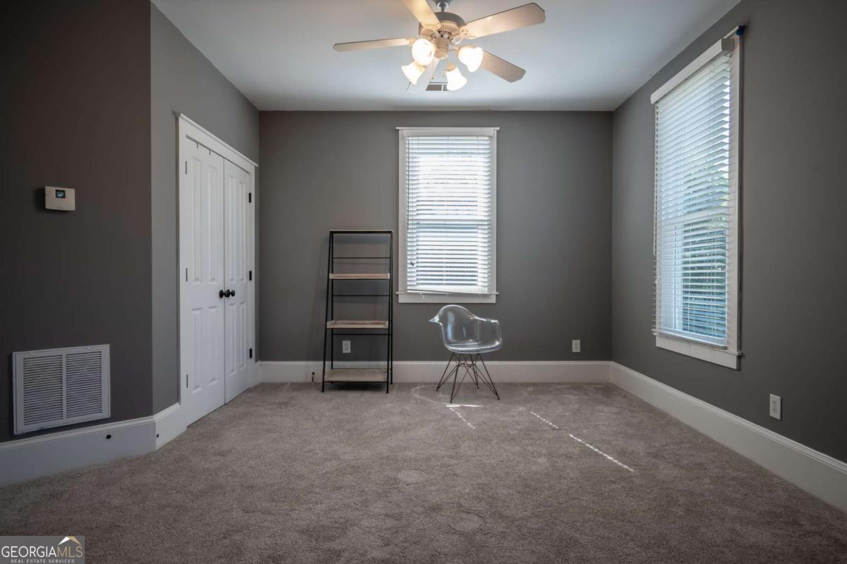 15 Chestnut Oak Run Property Photo 20