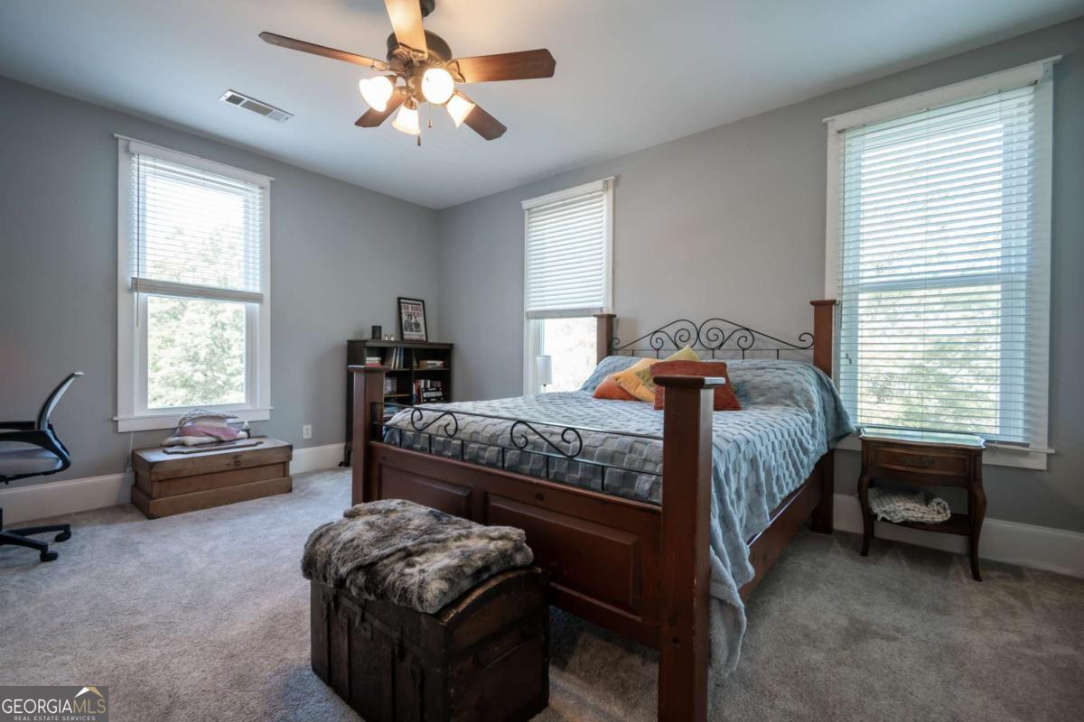 15 Chestnut Oak Run Property Photo 24